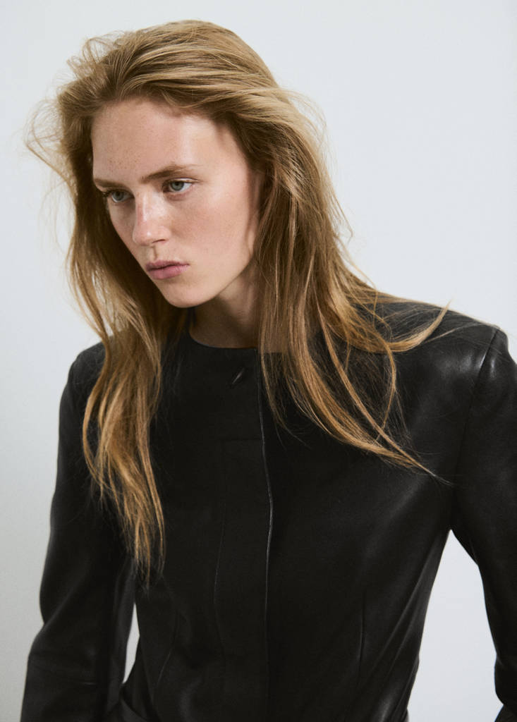 Leather round-neck blazer — Black