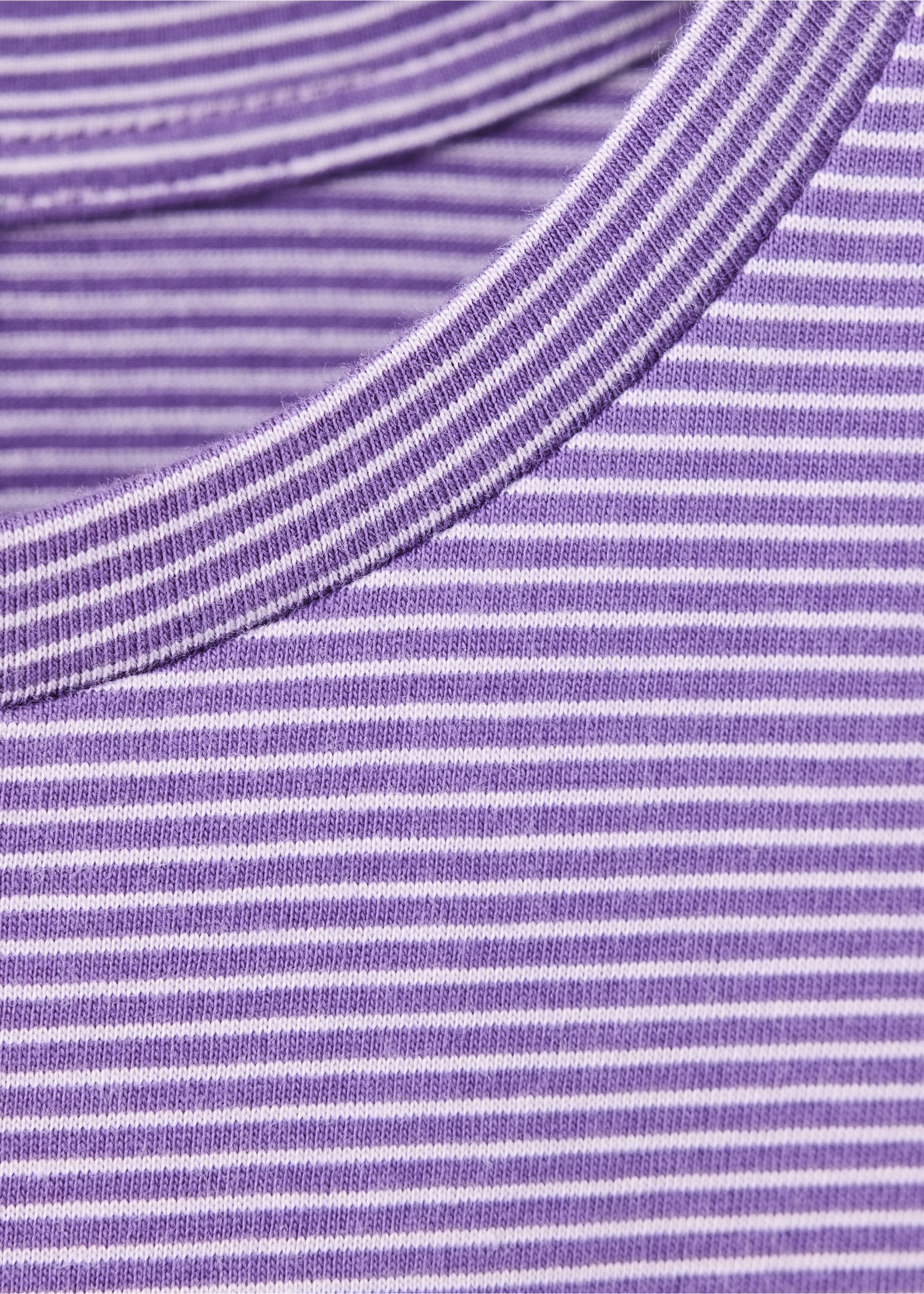 Fine-striped cotton T-shirt - Details of the article 8, Lilac. Ref: 37046352-00.