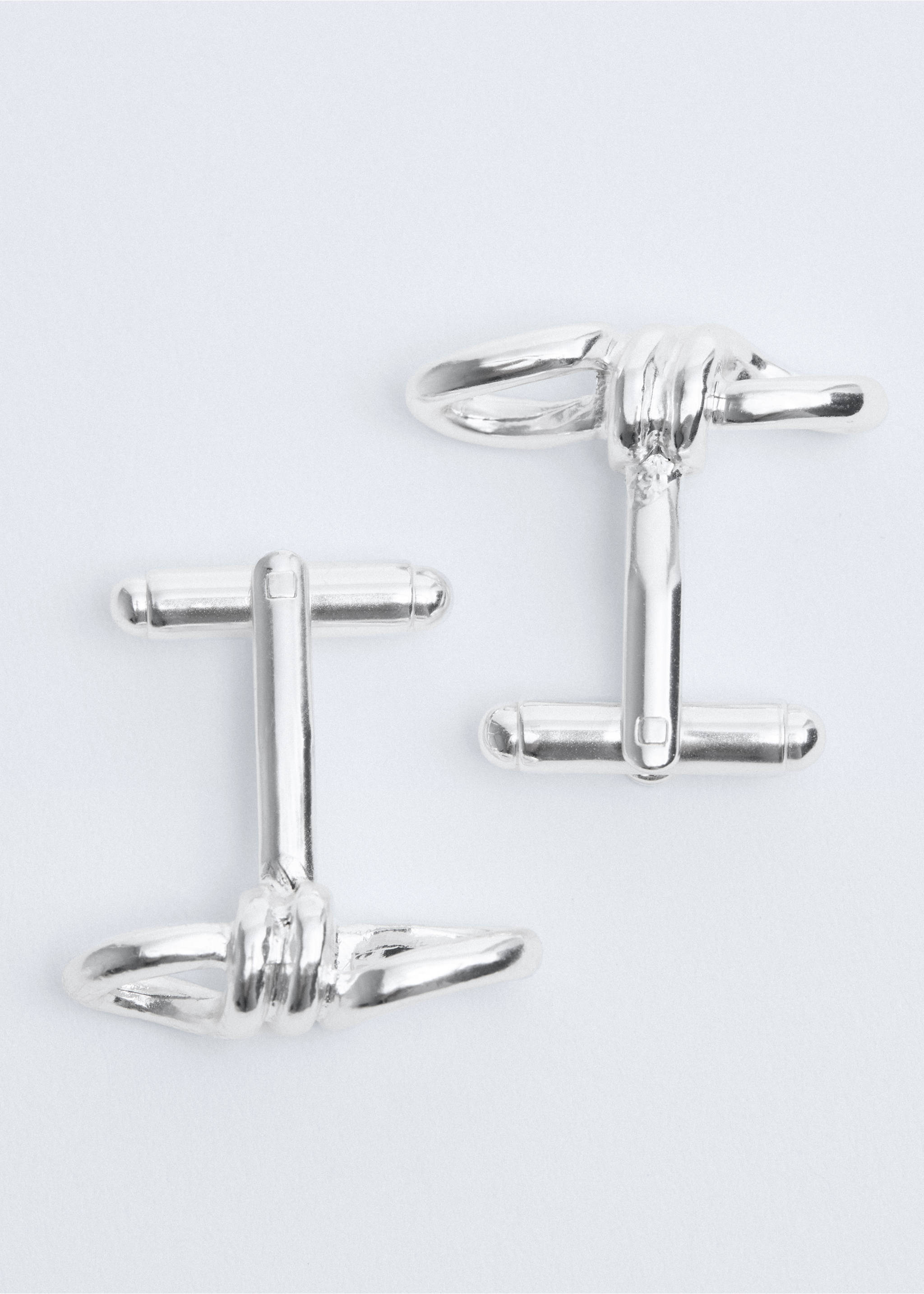 Boutons de manchette métalliques nœud - Détail de l'article 1, Argent. Ref: 37046362-00.