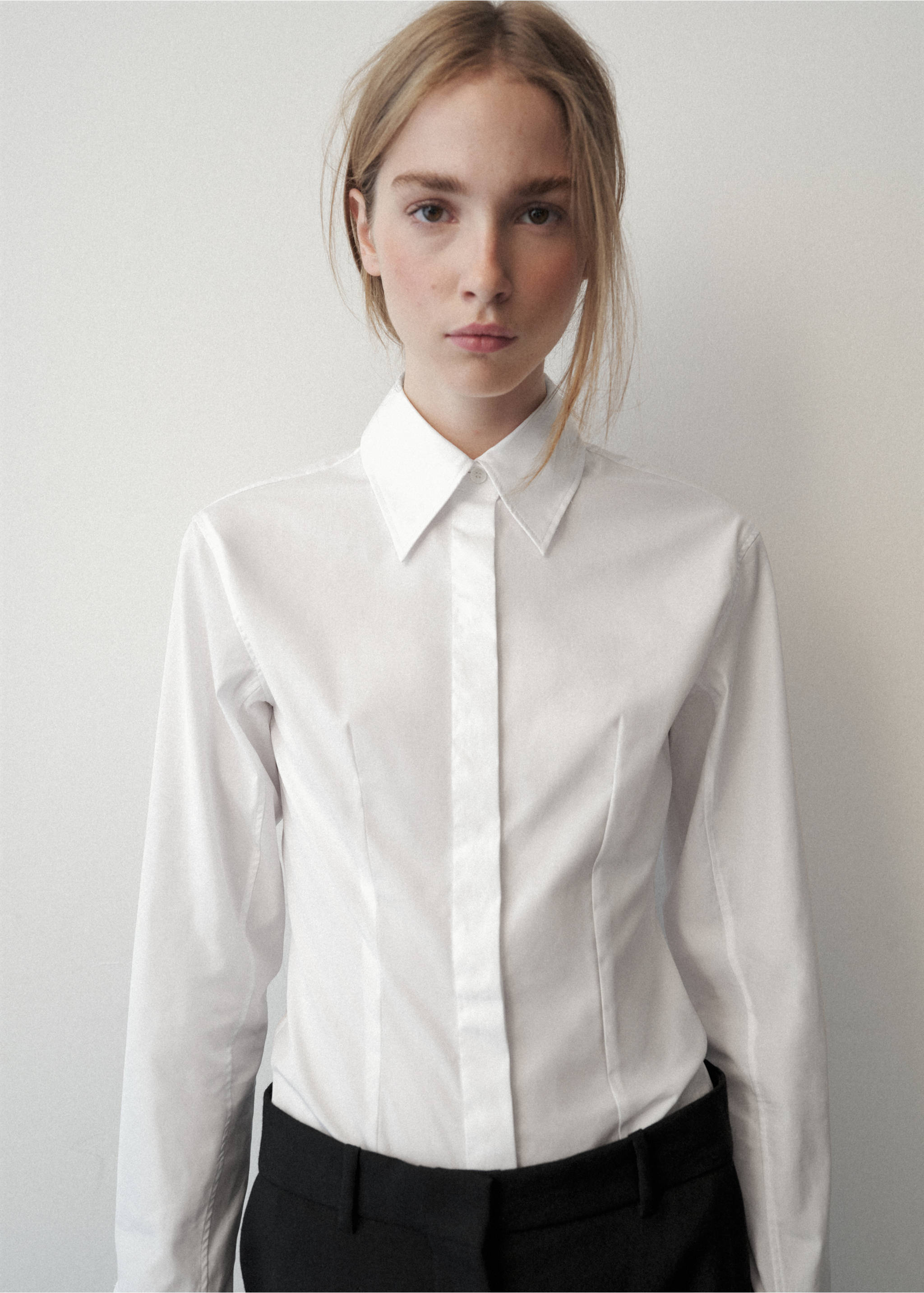 Fitted cotton shirt - Medium plane, White. Ref: 37046368-00.