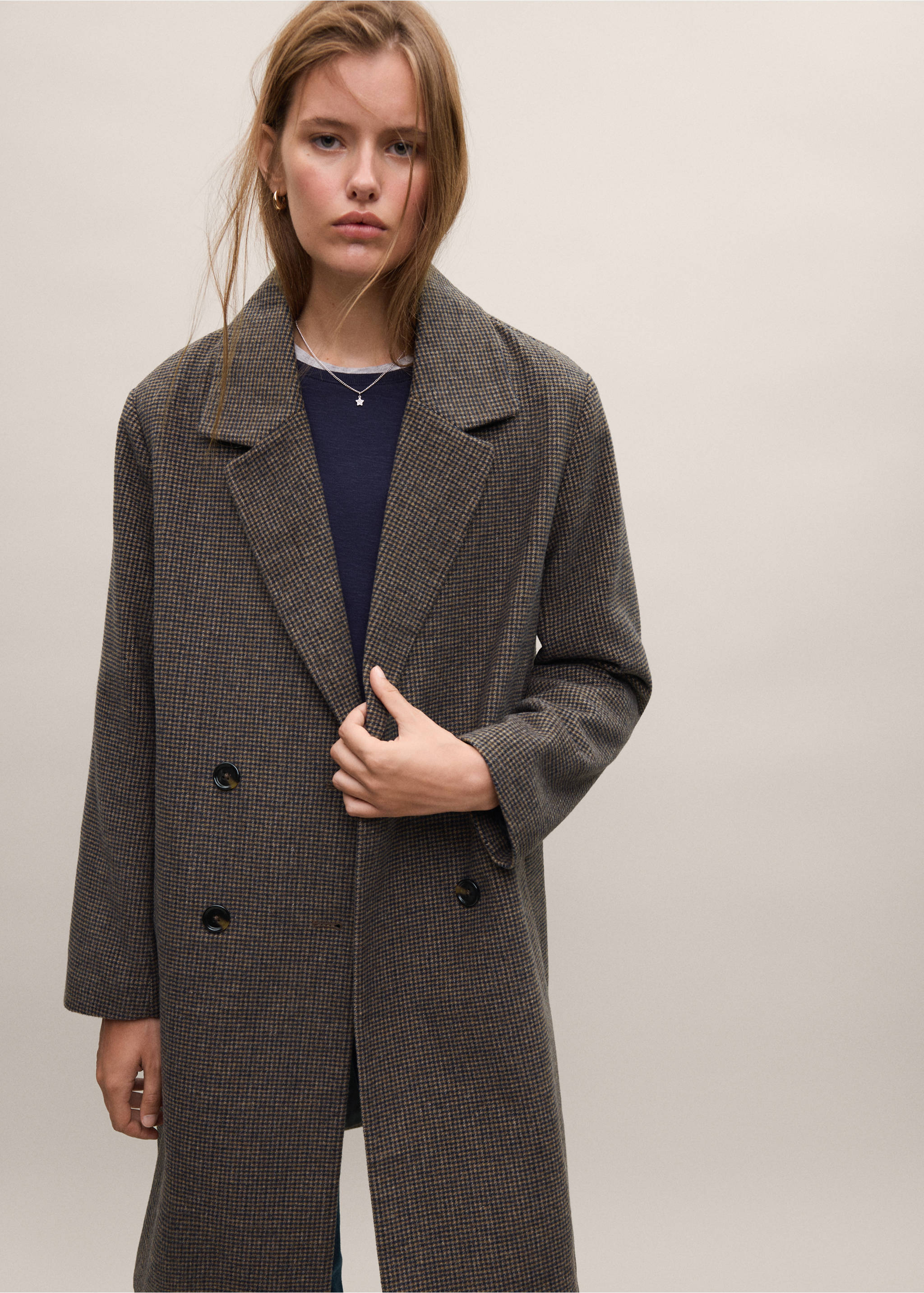 Double-breasted wool coat - Medium plane, Medium Brown. Ref: 37046722-00.