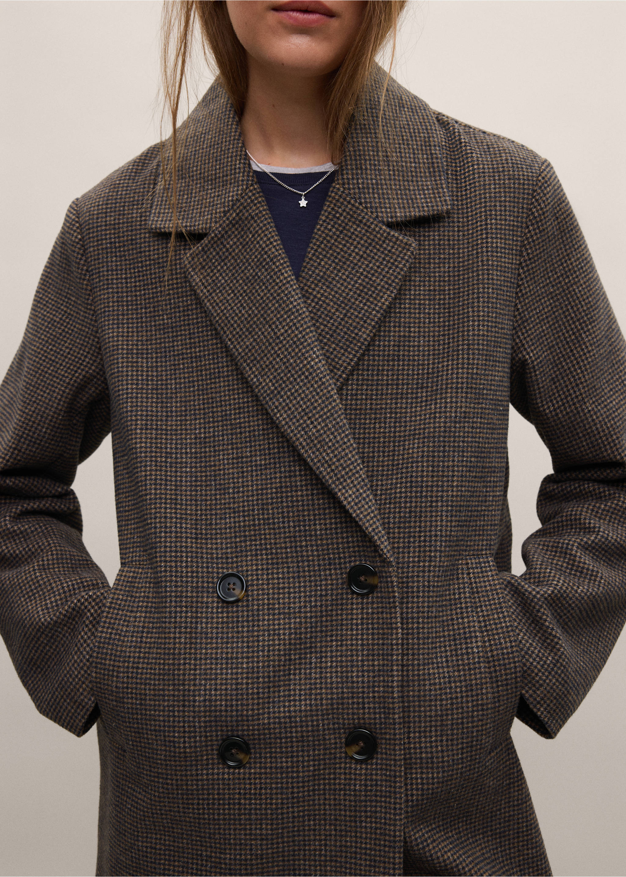 Double-breasted wool coat - Details of the article 3, Medium Brown. Ref: 37046722-00.