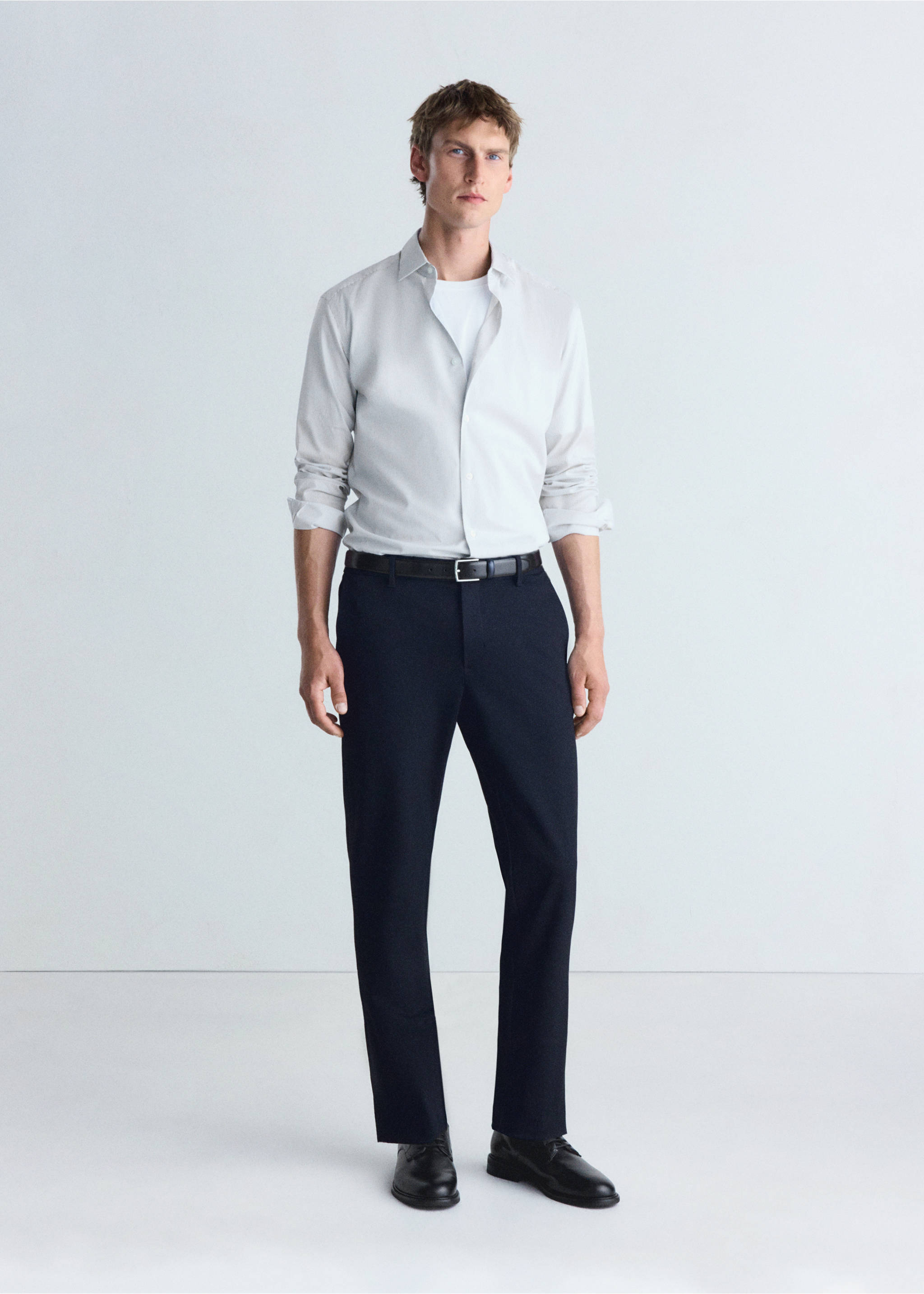 Хлопковая рубашка slim fit в полоску - Общий план, Белый. Ref: 37046726-00.