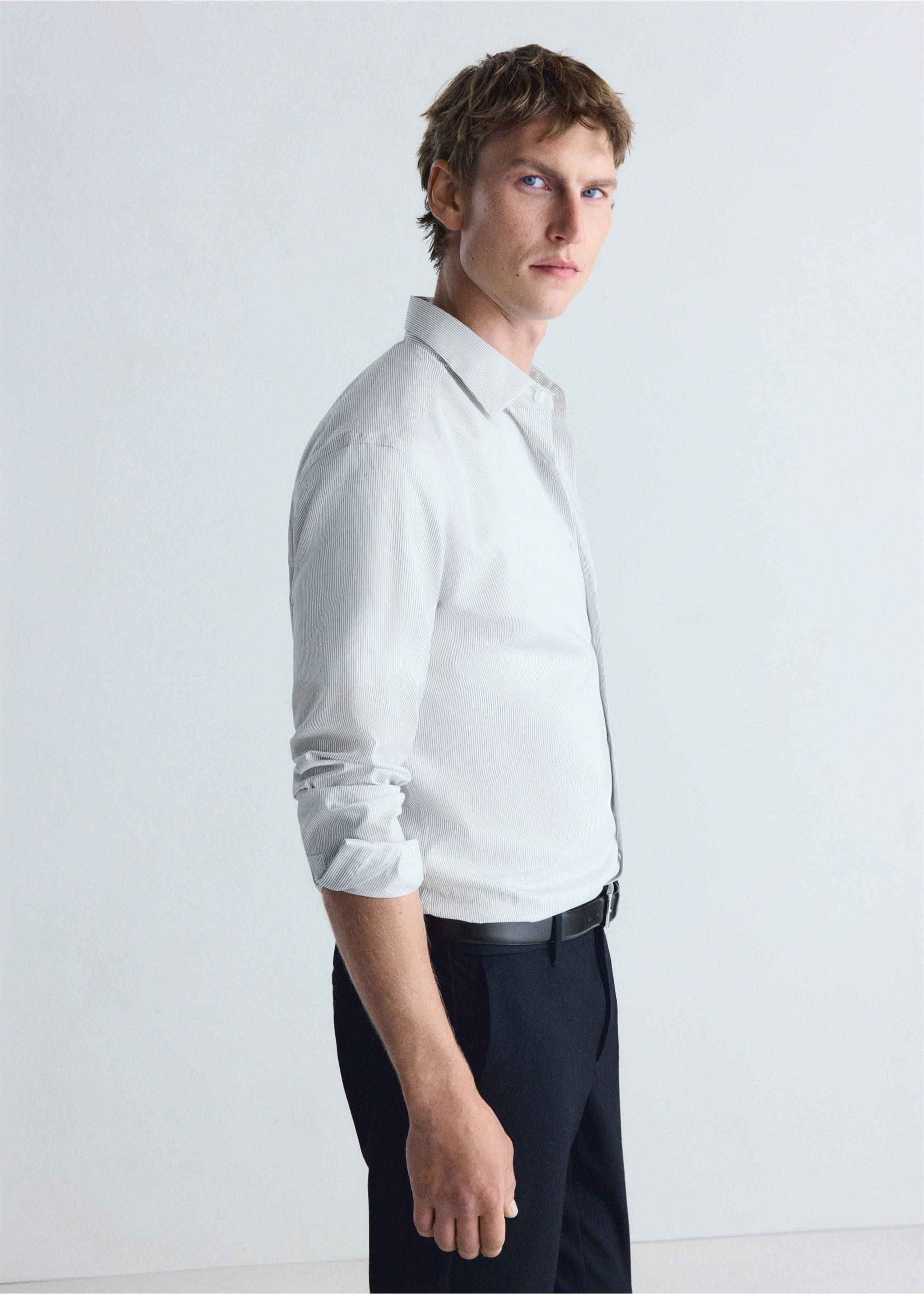 Хлопковая рубашка slim fit в полоску - Деталь изделия 2, Белый. Ref: 37046726-00.