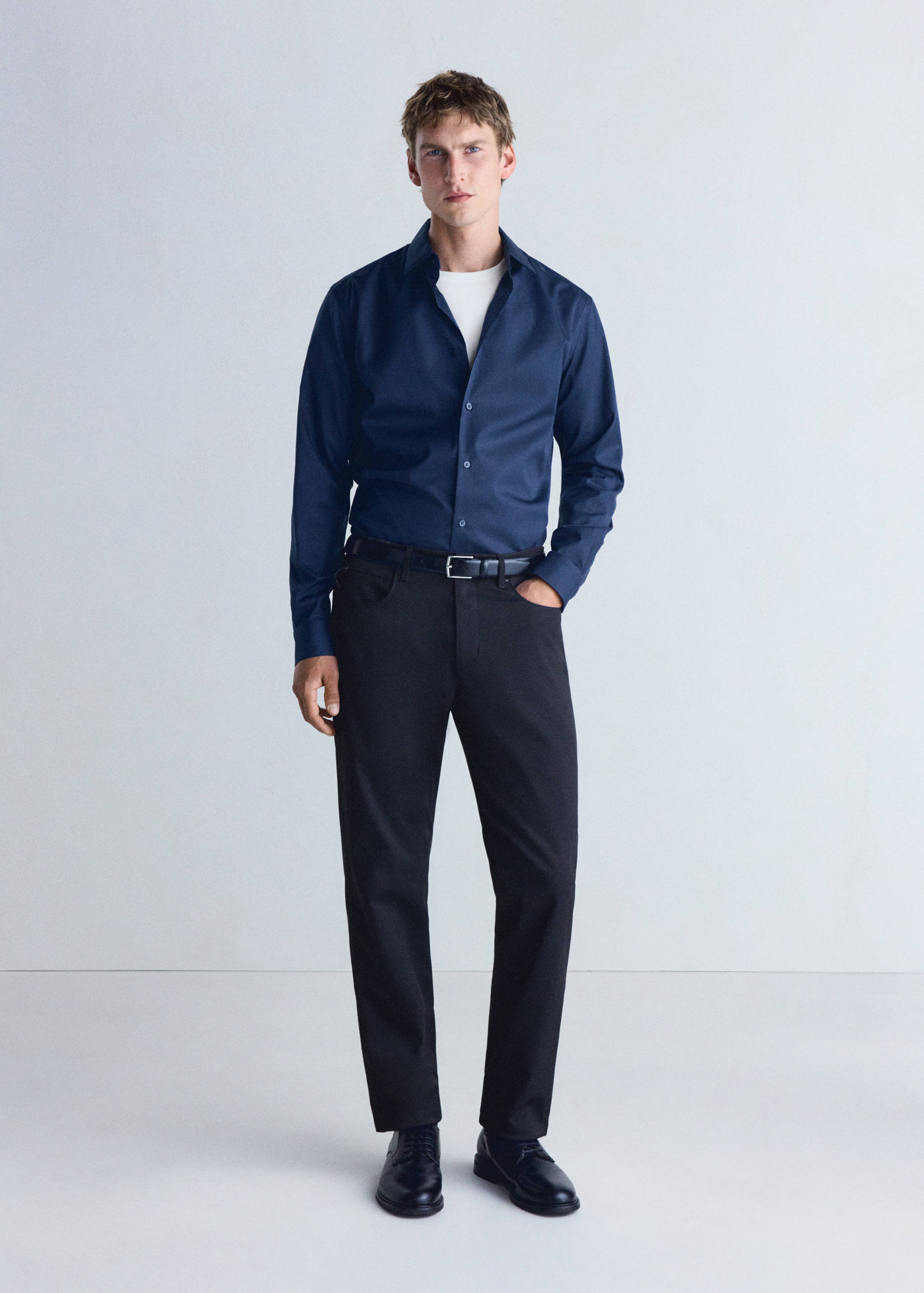 Хлопковая рубашка slim fit в полоску - Общий план