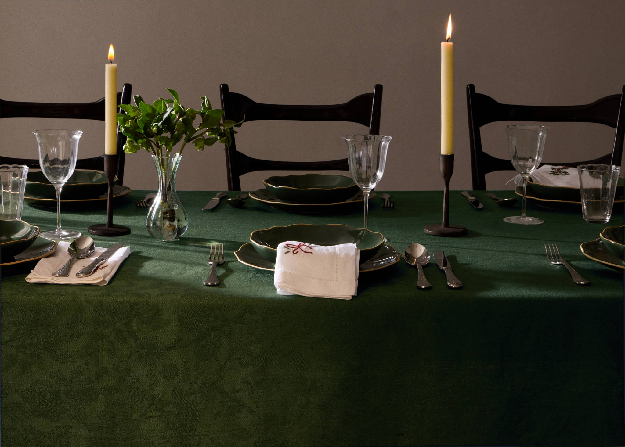 Nappe en lin jacquard fleuri pour 6 à 8 convives - Plan général