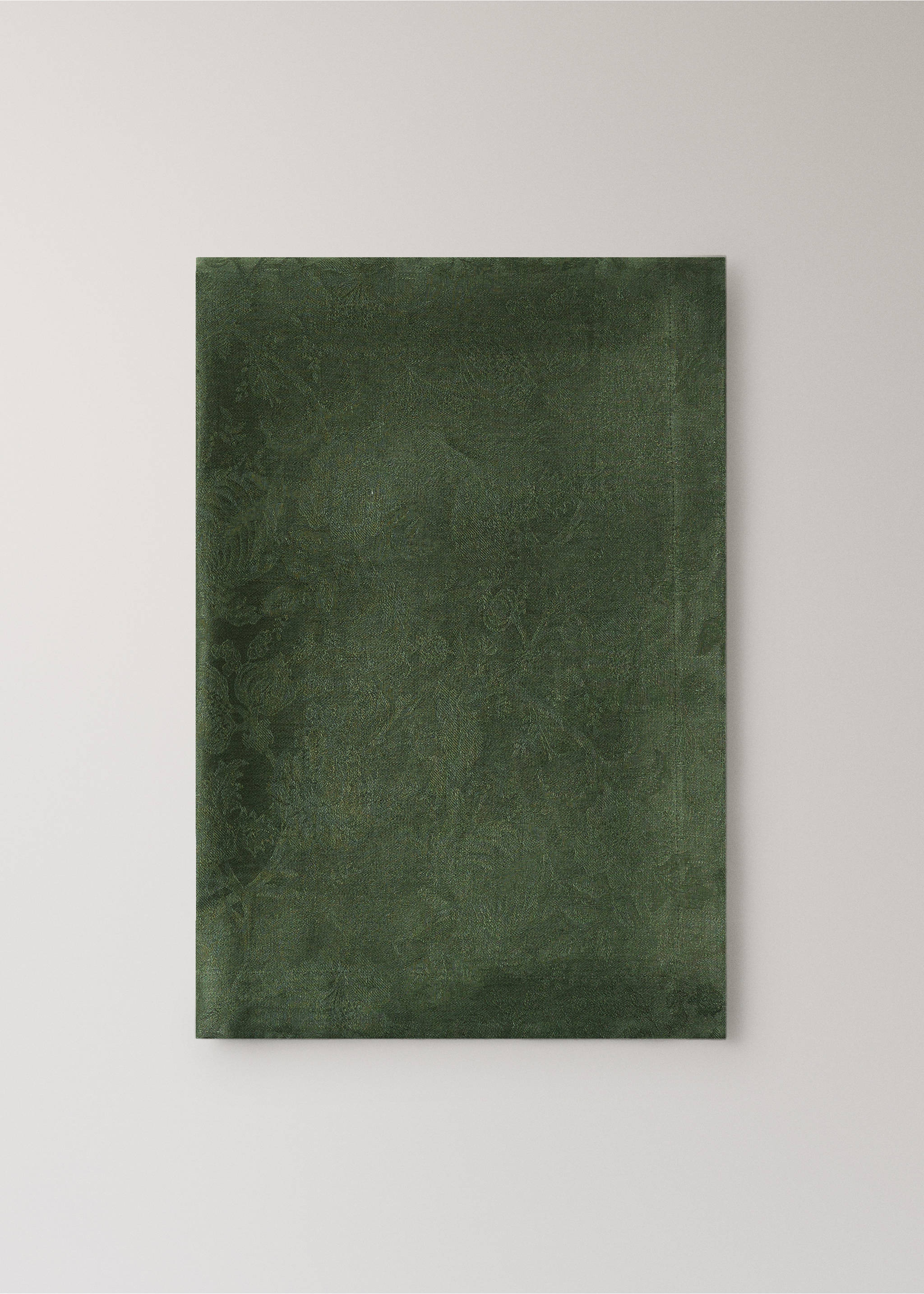 Dark green tablecloth with a tonal floral jacquard pattern., Green. Ref: 37046731-00.