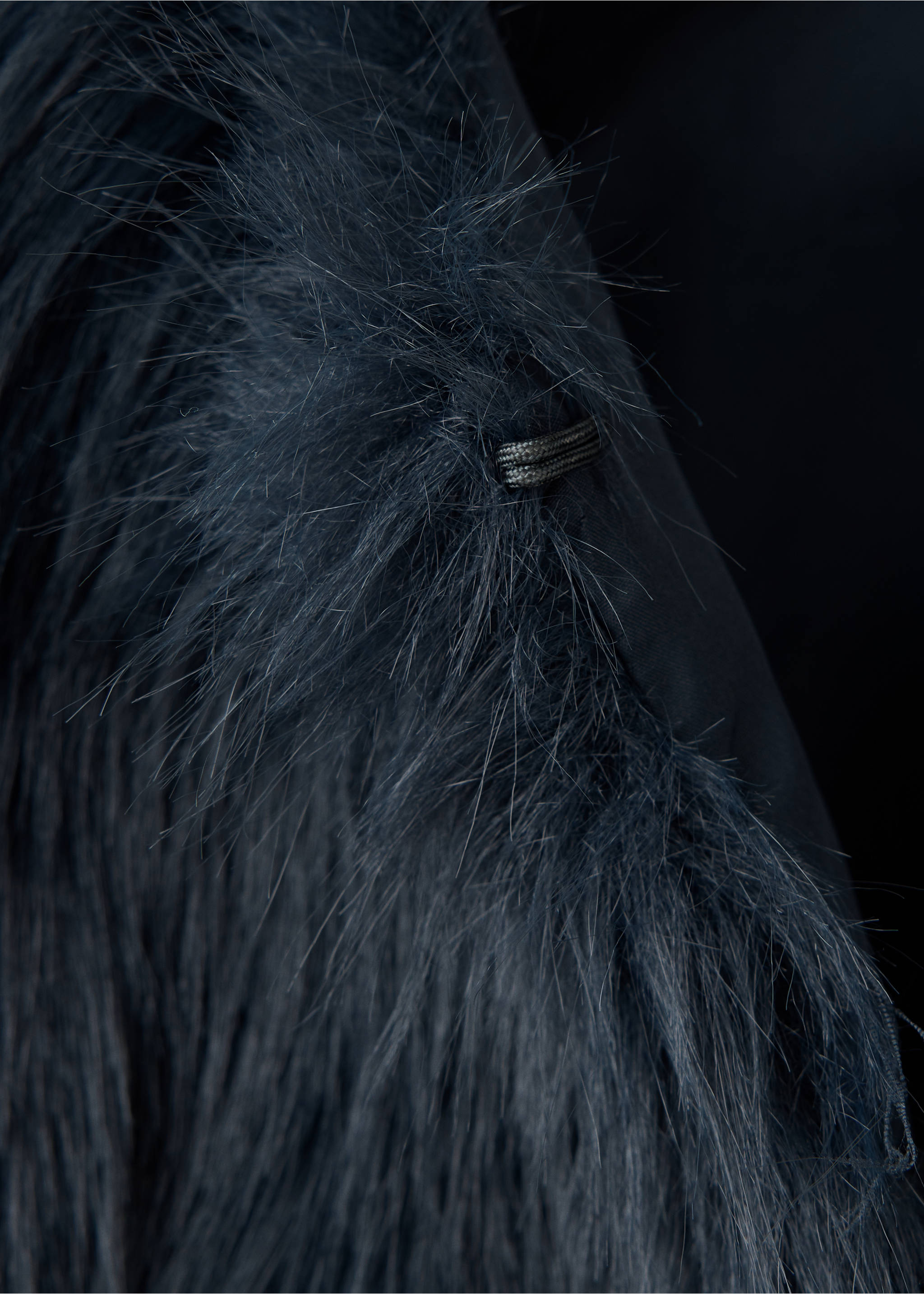 Faux-fur coat - Details of the article 8, Dark Navy. Ref: 37046741-00.