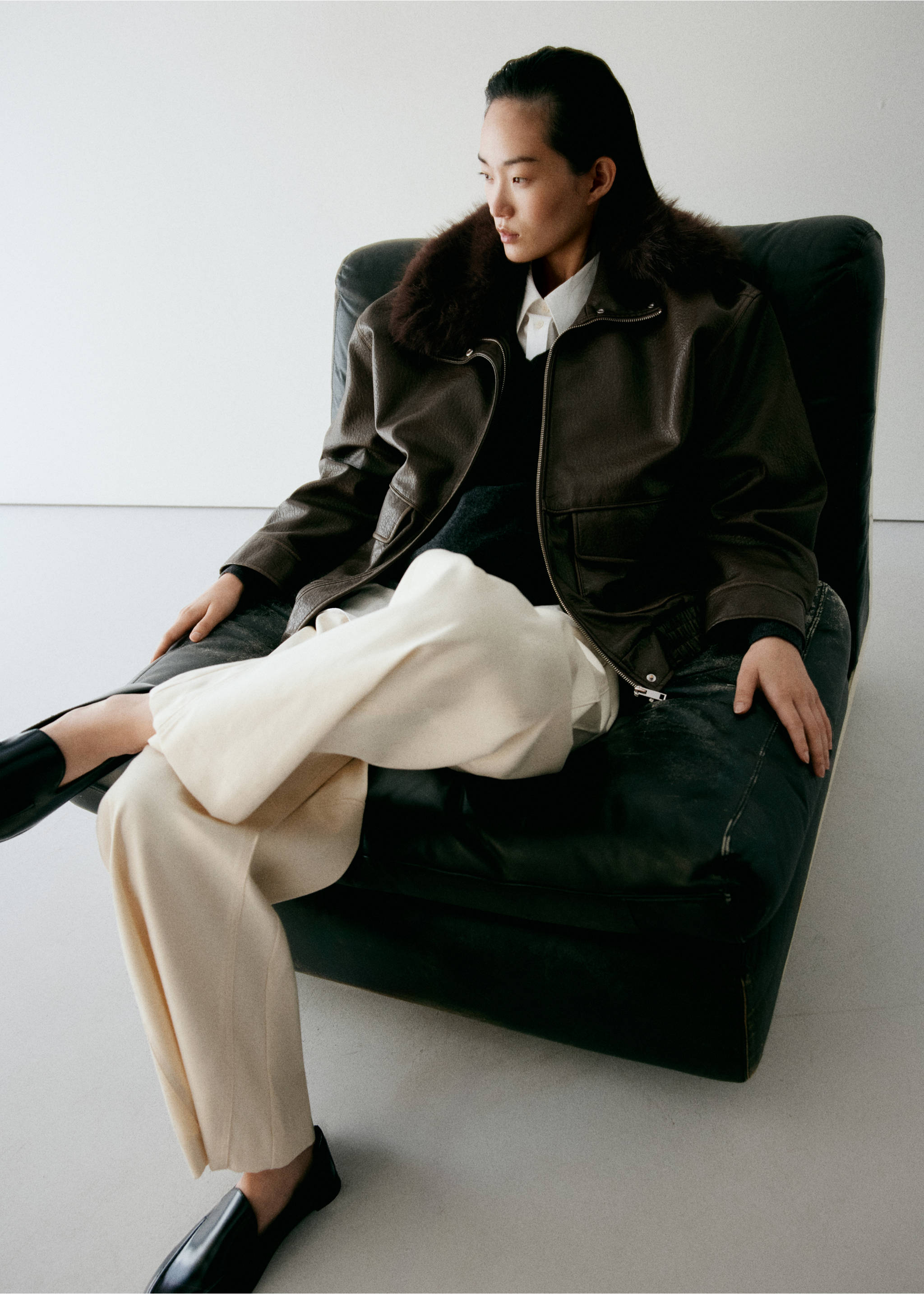 Bomber jacket with funnel neck - Details of the article 3, Khaki. Ref: 37046742-02.