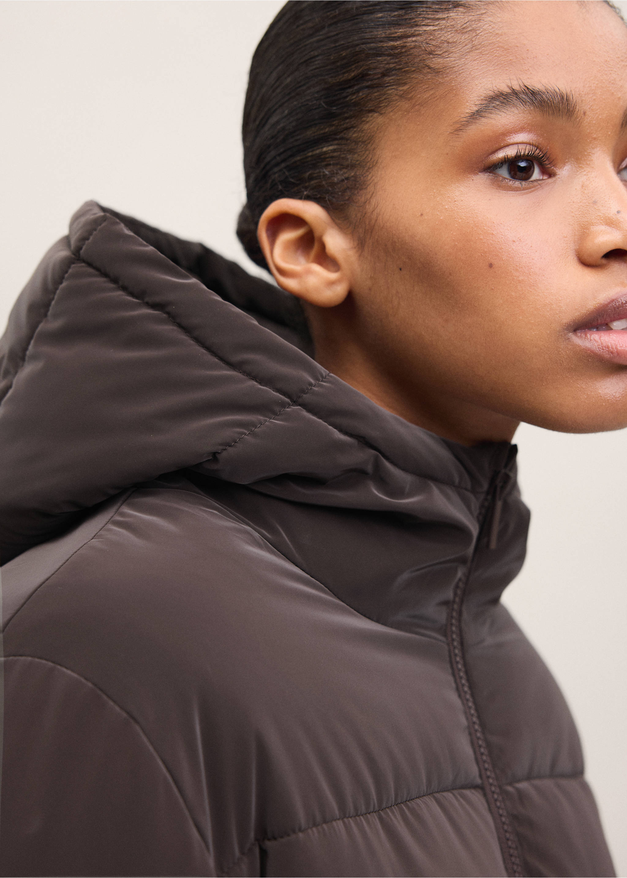 Anorak long capuche amovible - Détail de l'article 1, Marron. Ref: 37047114-00.