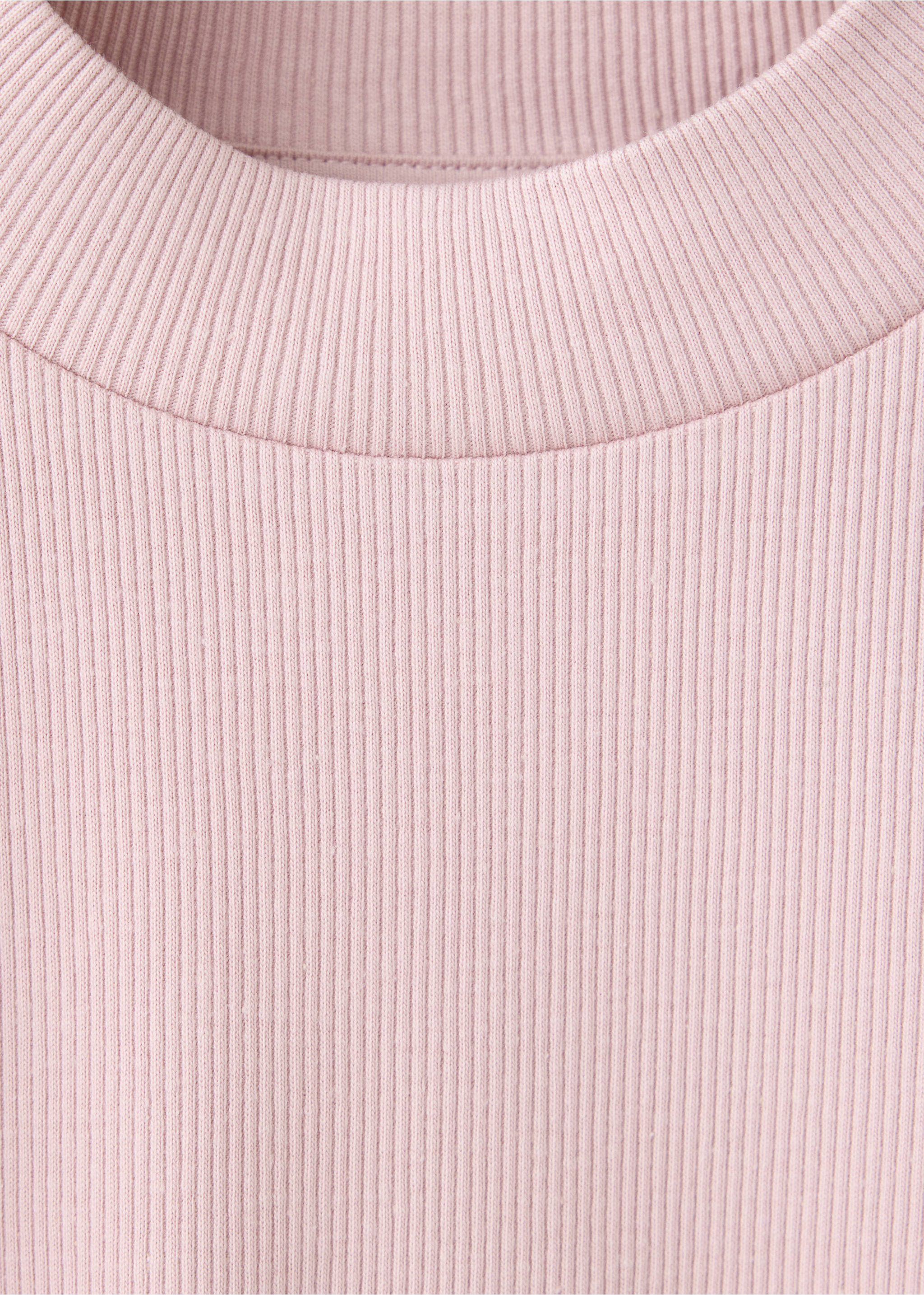 Camiseta canalé acabados ondulados - Detalle del artículo 8, Rosa. Ref: 37047131-00.