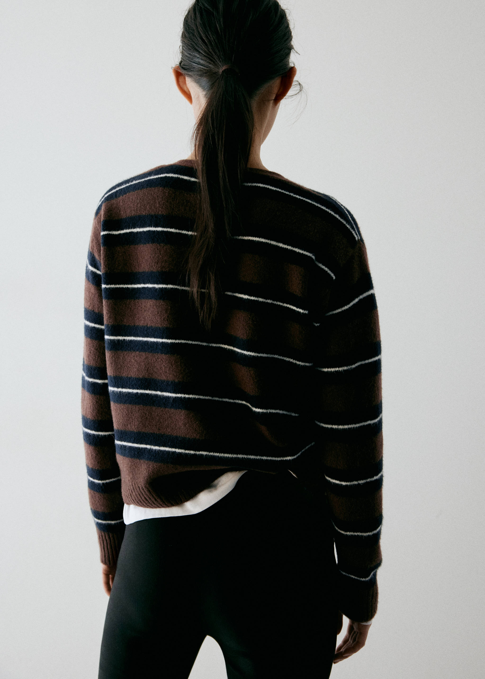 Stripped knit cardigan - Reverse of the article