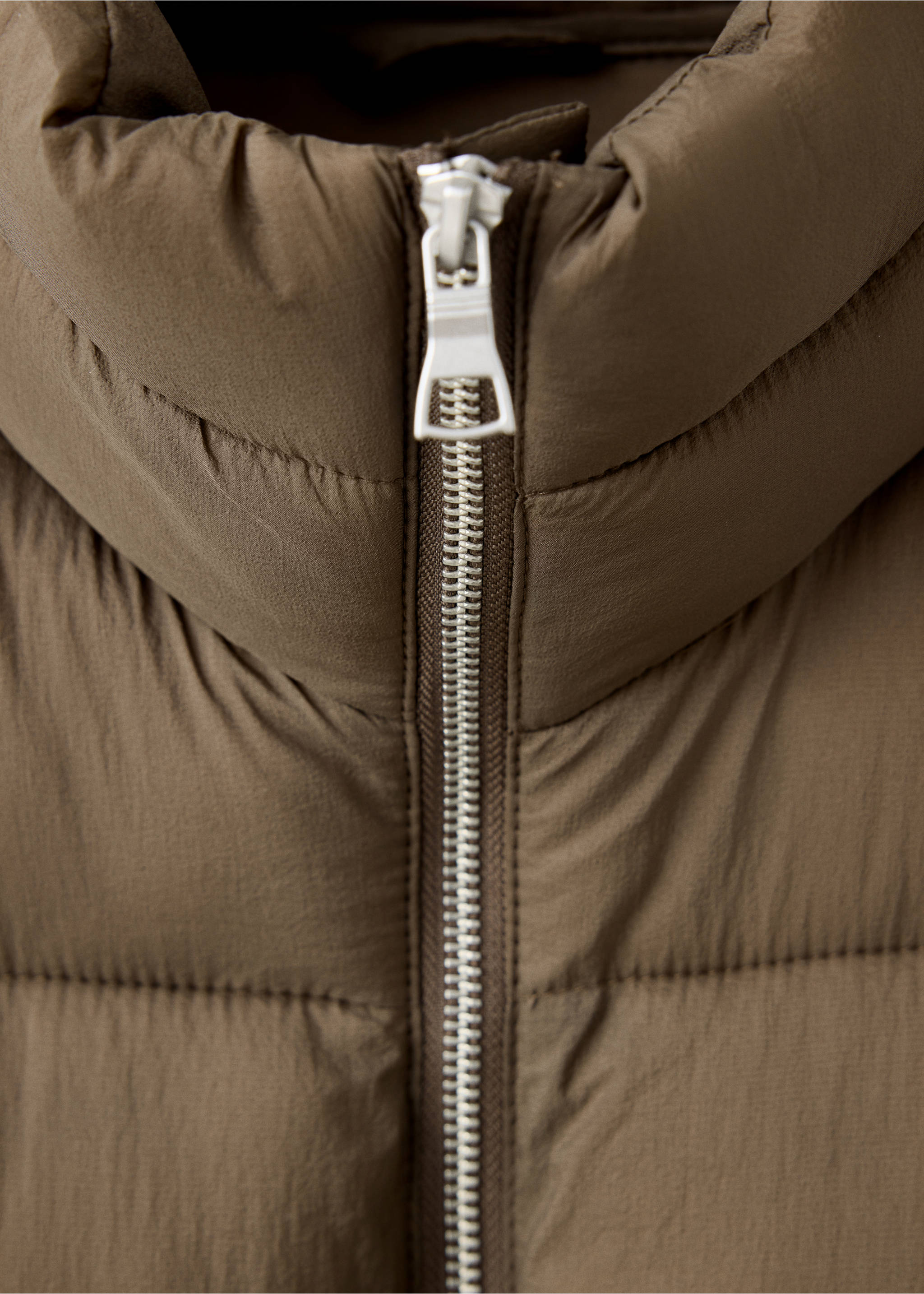 Anorak lauri - Details of the article 8, Khaki. Ref: 37047776-00.