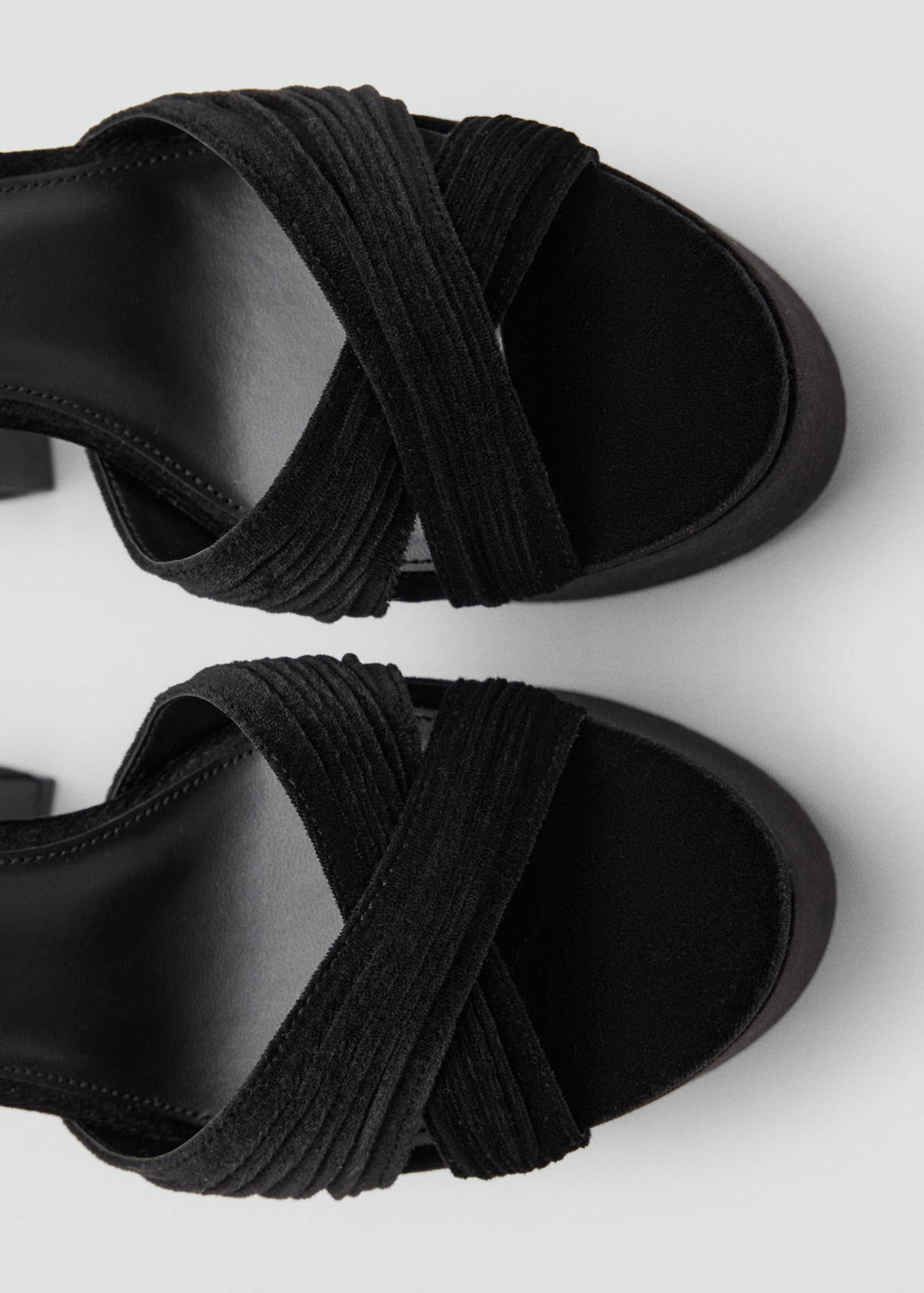 Velvet heel sandals — Black