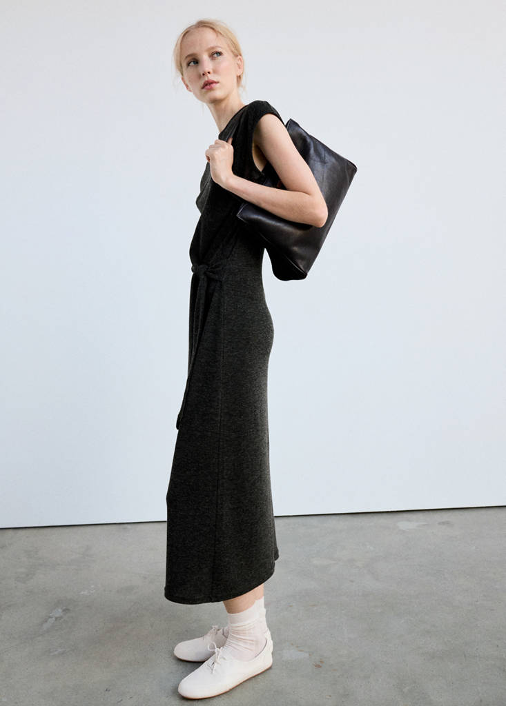 Knot knitted dress thumbnail 12