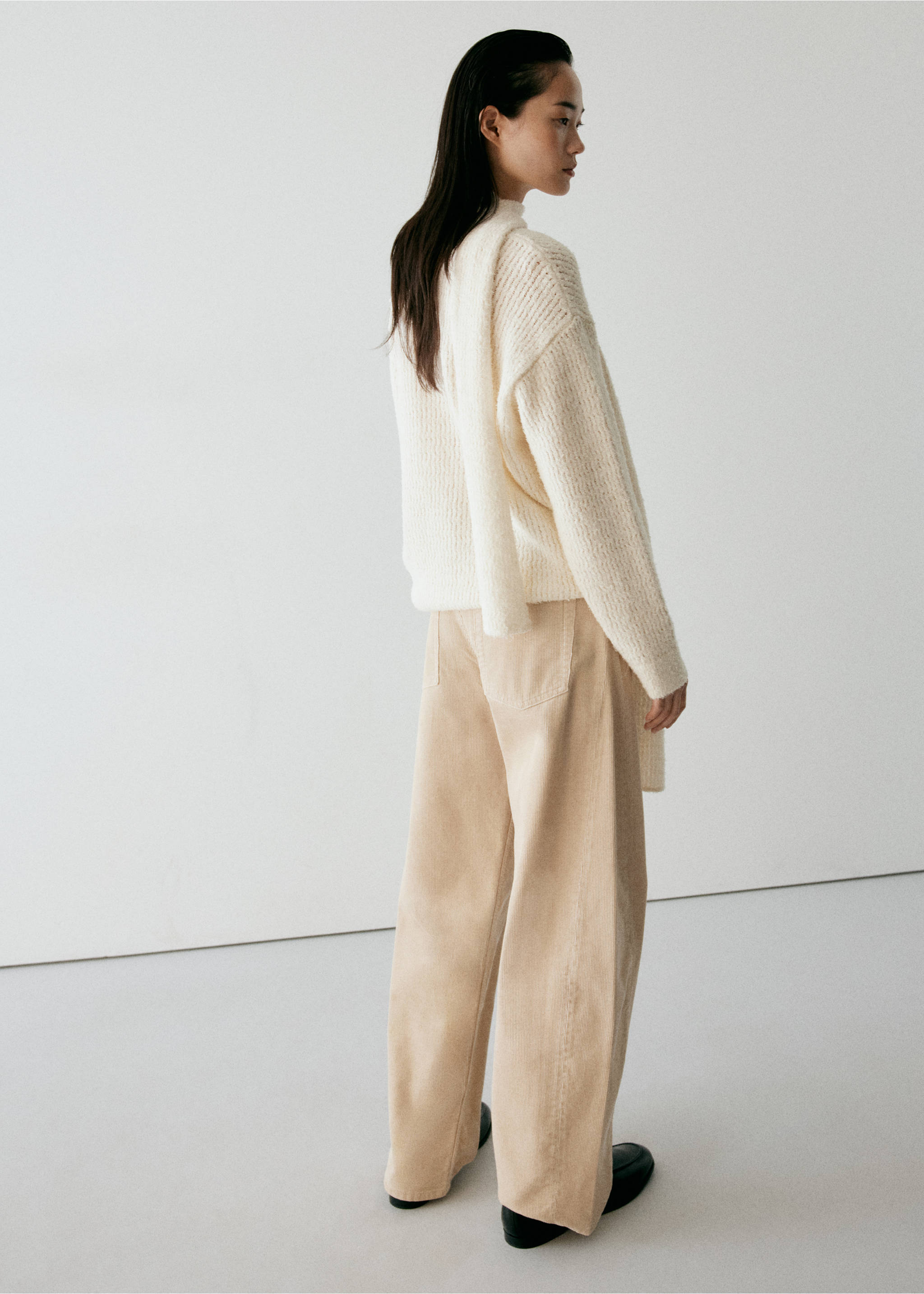 Balloon-fit corduroy pants - Reverse of the article, Ecru. Ref: 37047786-00.