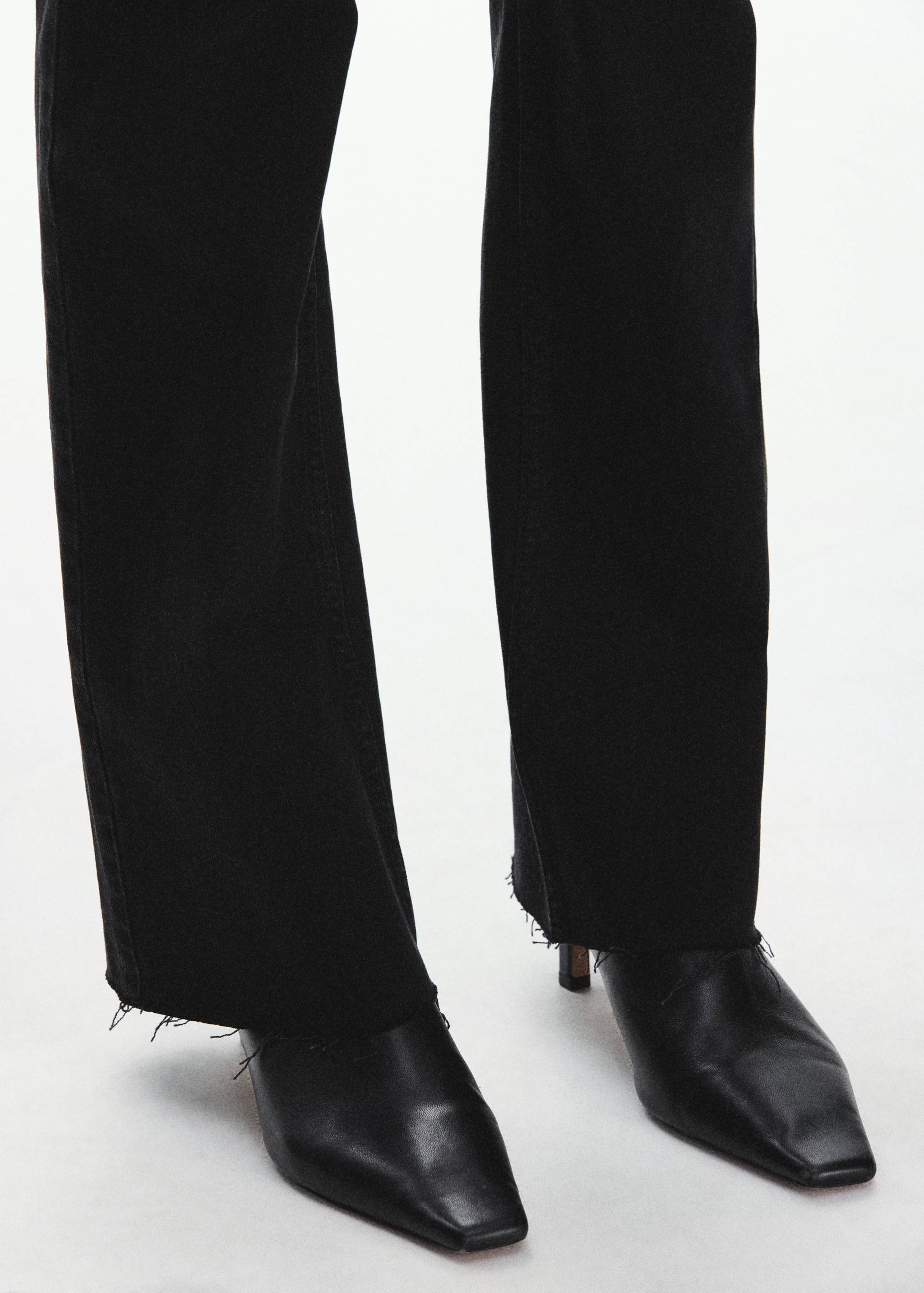 High waist flared jeans - Details of the article 1
