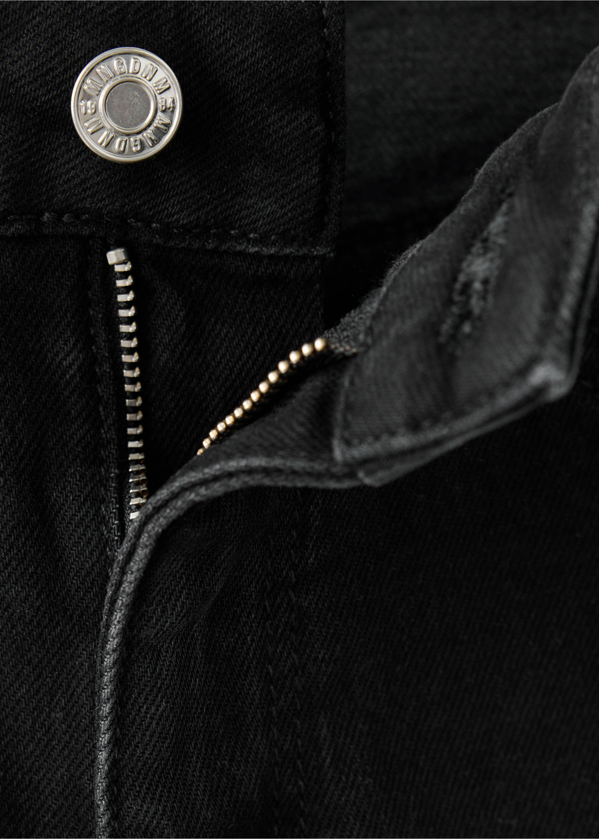 High waist flared jeans - Details of the article 8, Black denim. Ref: 37047791-00.