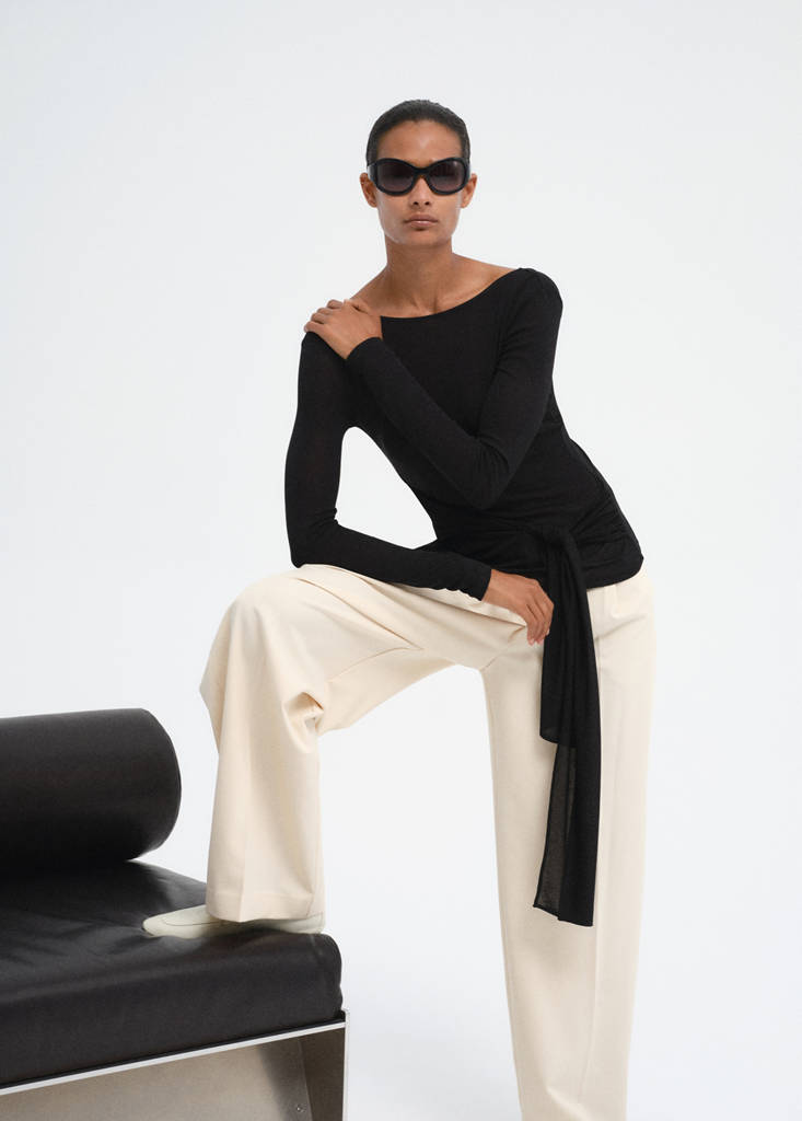 Adjustable tie-front T-shirt by Mango