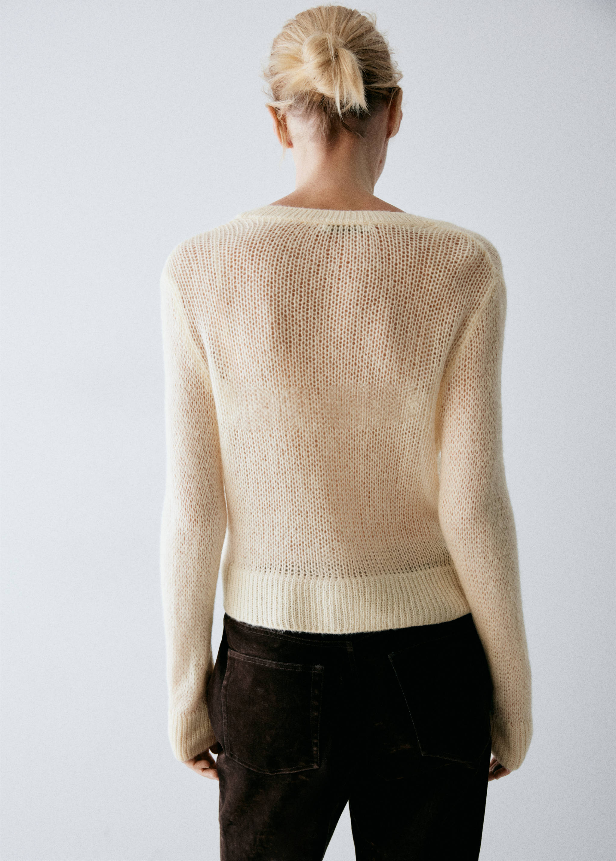 Open knit cardigan - Reverse of the article