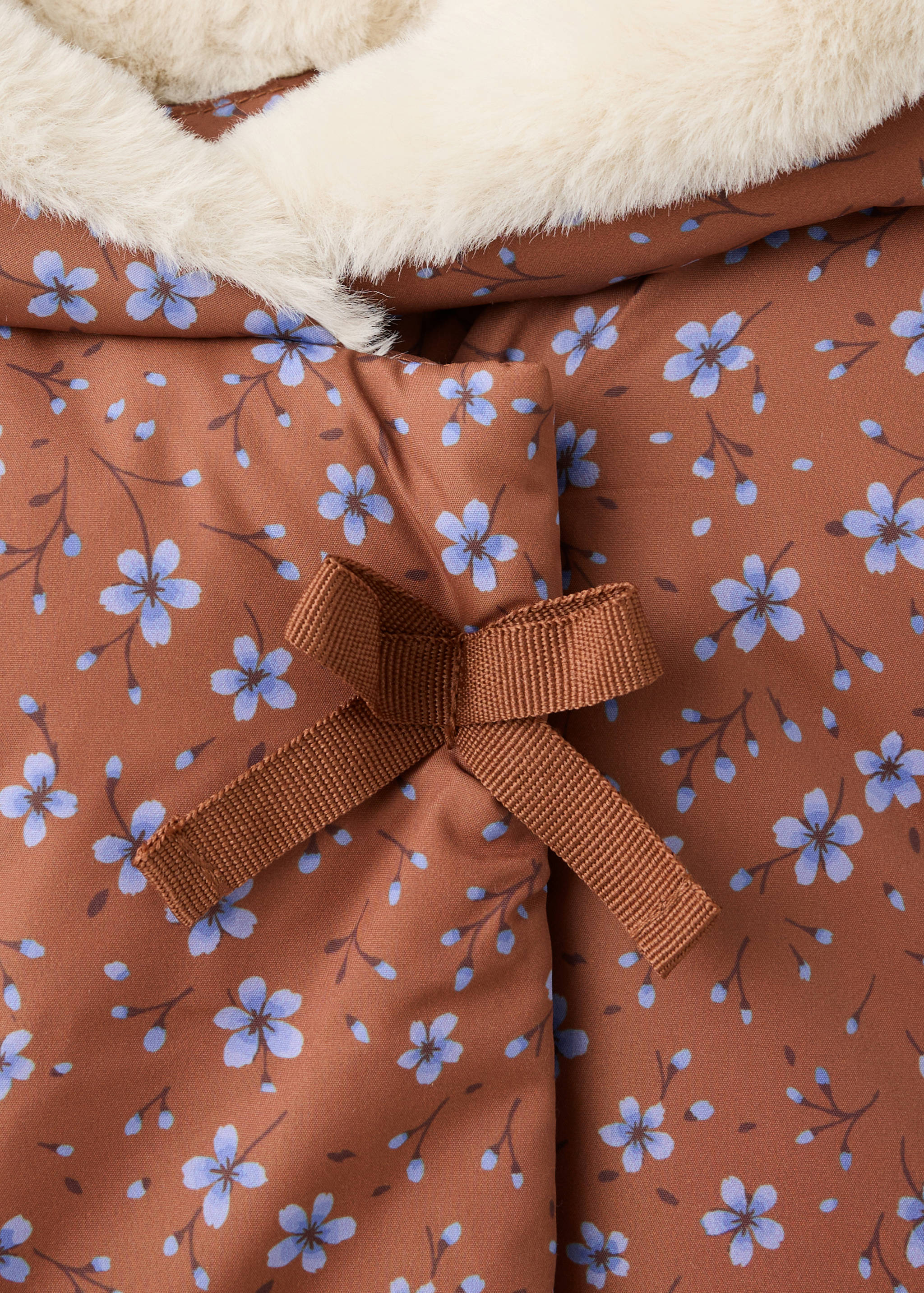 Flowers print anorak - Details of the article 8
