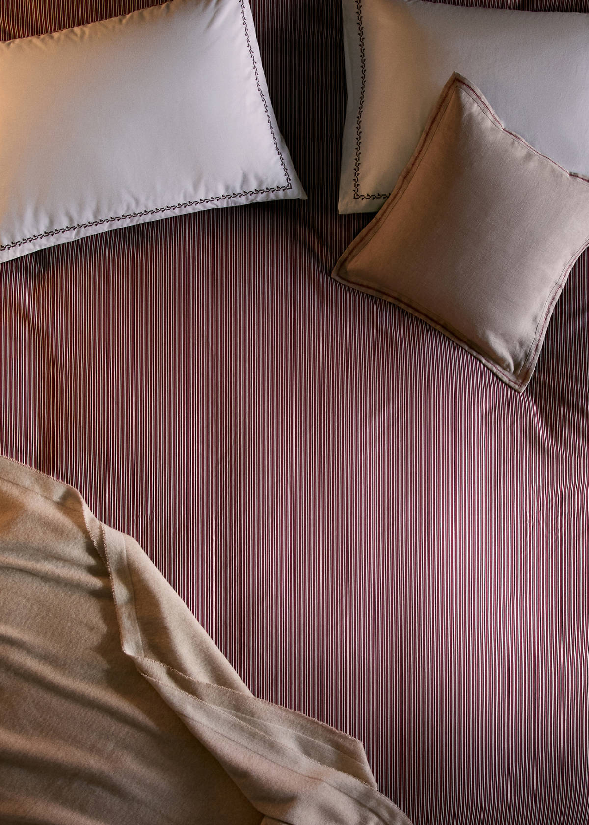 Striped duvet cover for 150 cm bed — Red