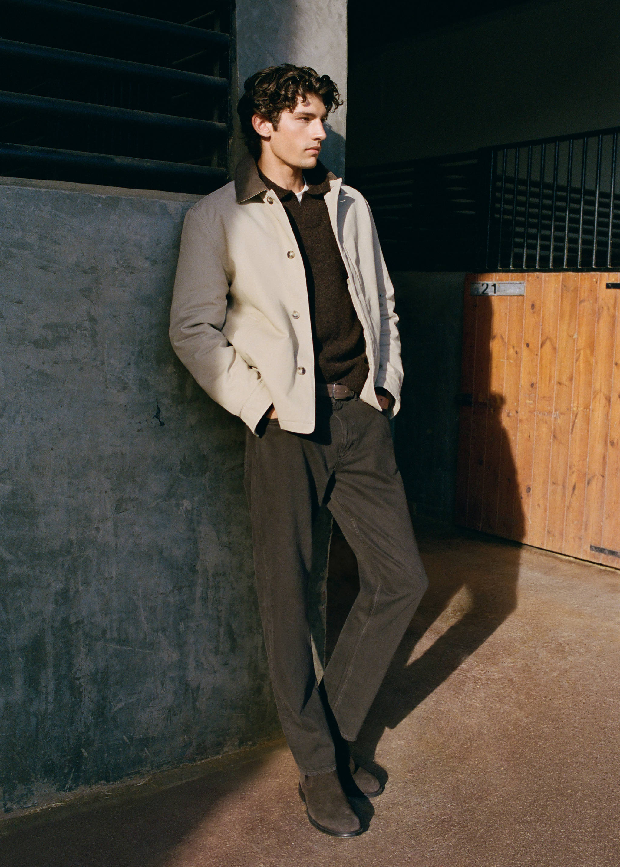Quilted jacket with corduroy collar - Details of the article 5