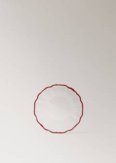 Wavy-edged glass plate — Red 5