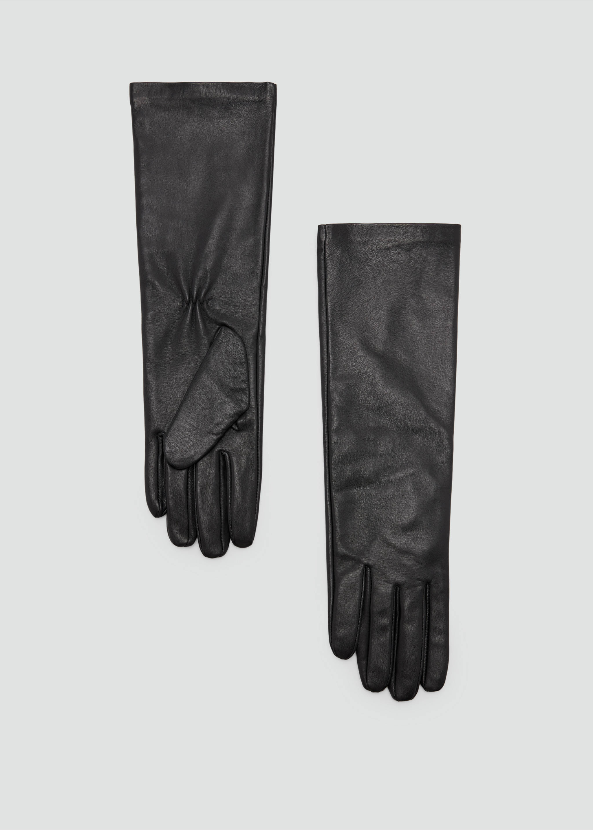 Lange handschoenen van getrommeld leer - Artikel zonder model, Zwart. Ref: 37047906-00.