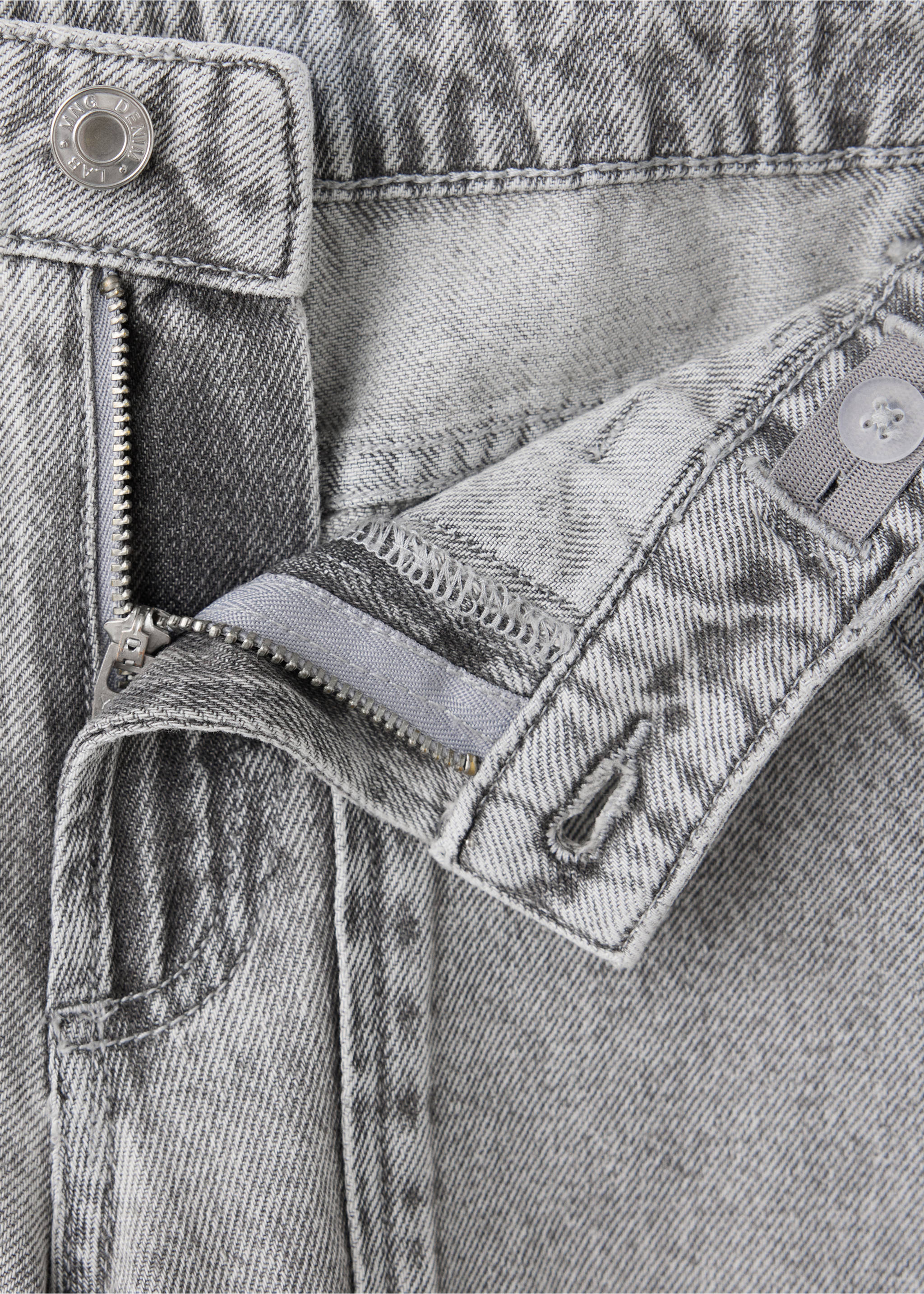 Jeans tornado - Details of the article 8, Denim Grey. Ref: 37047908-00.
