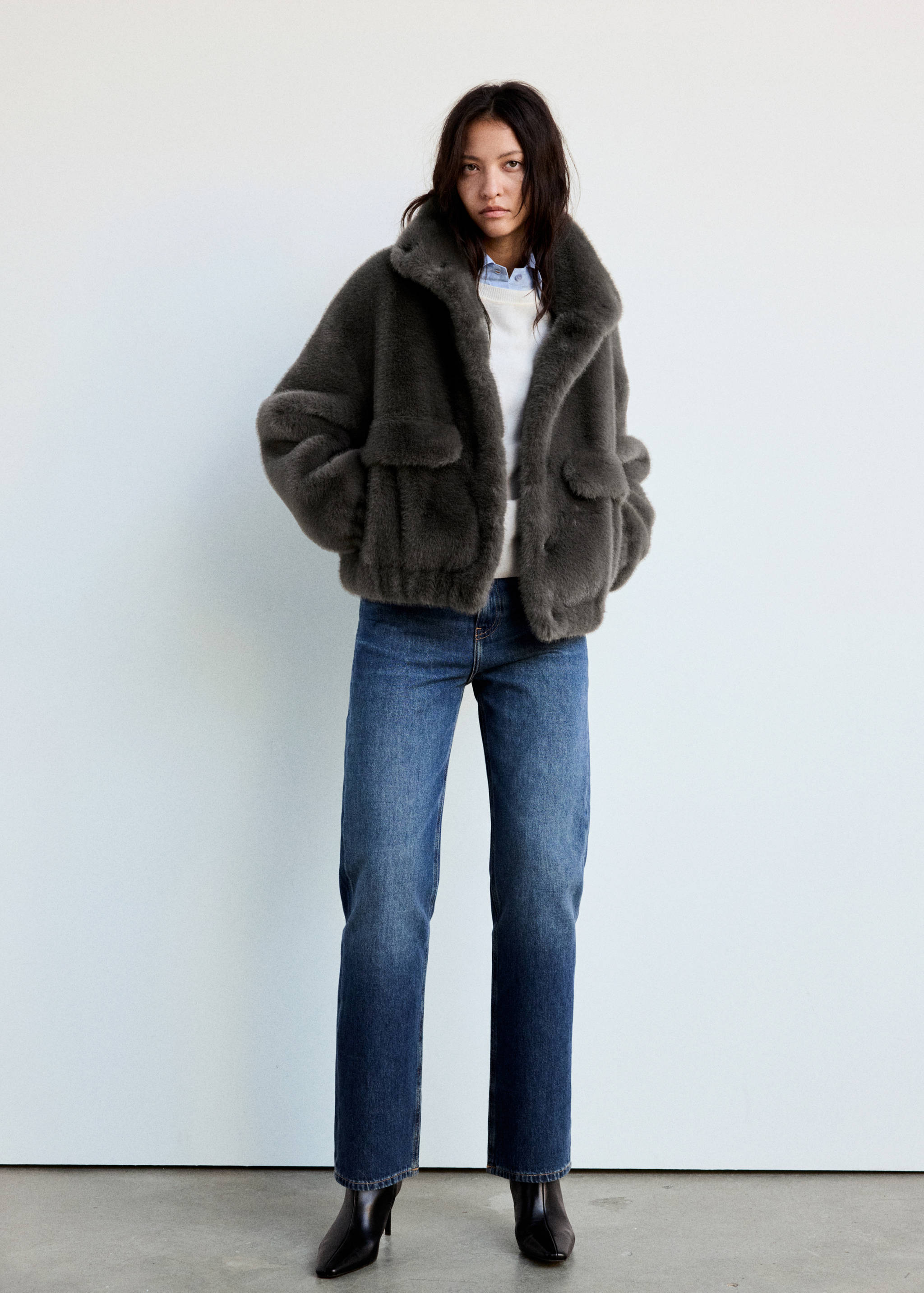 Faux fur funnel-neck jacket - General plane