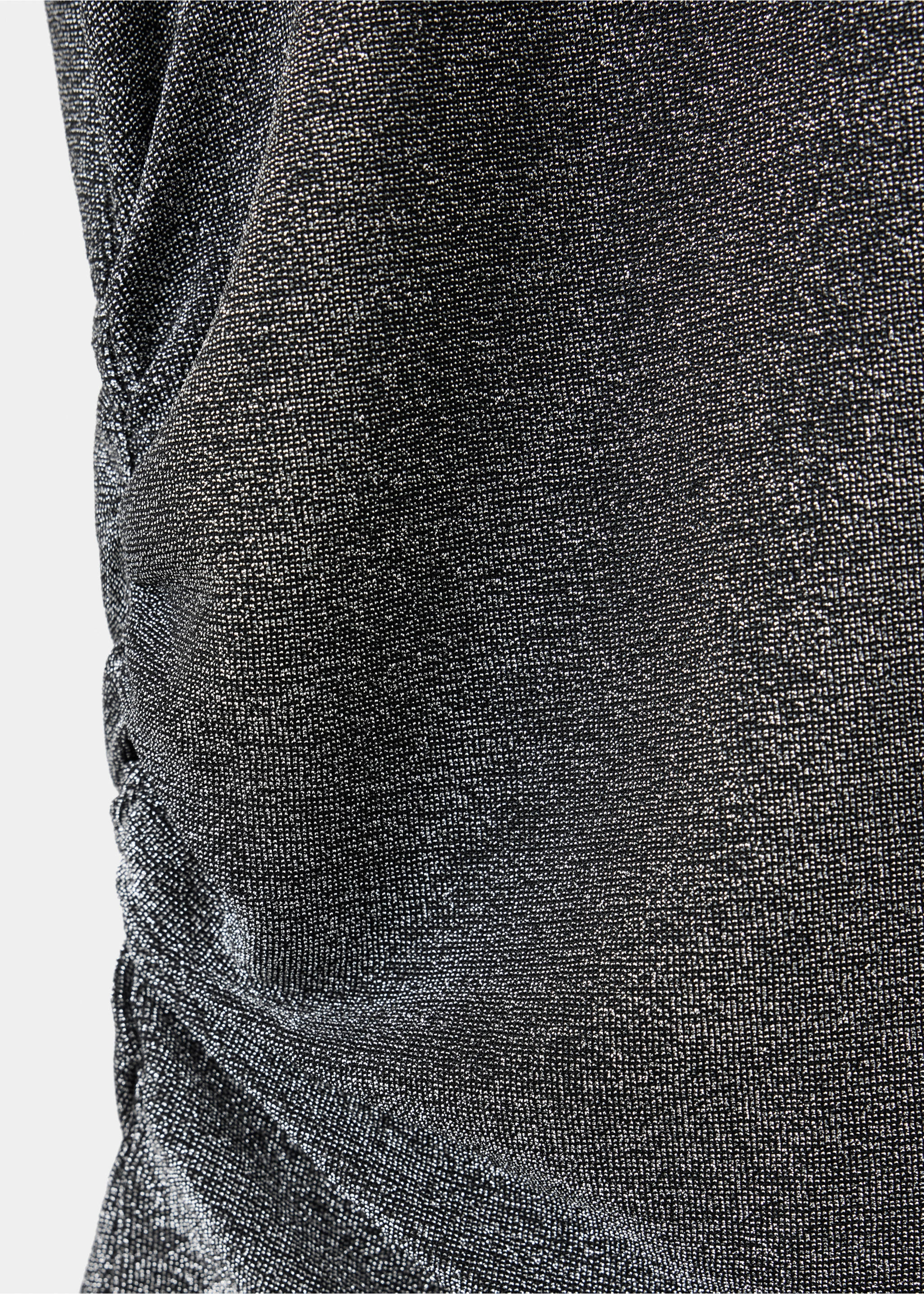 Asymmetrical lurex top - Details of the article 8, Silver. Ref: 37047930-00.