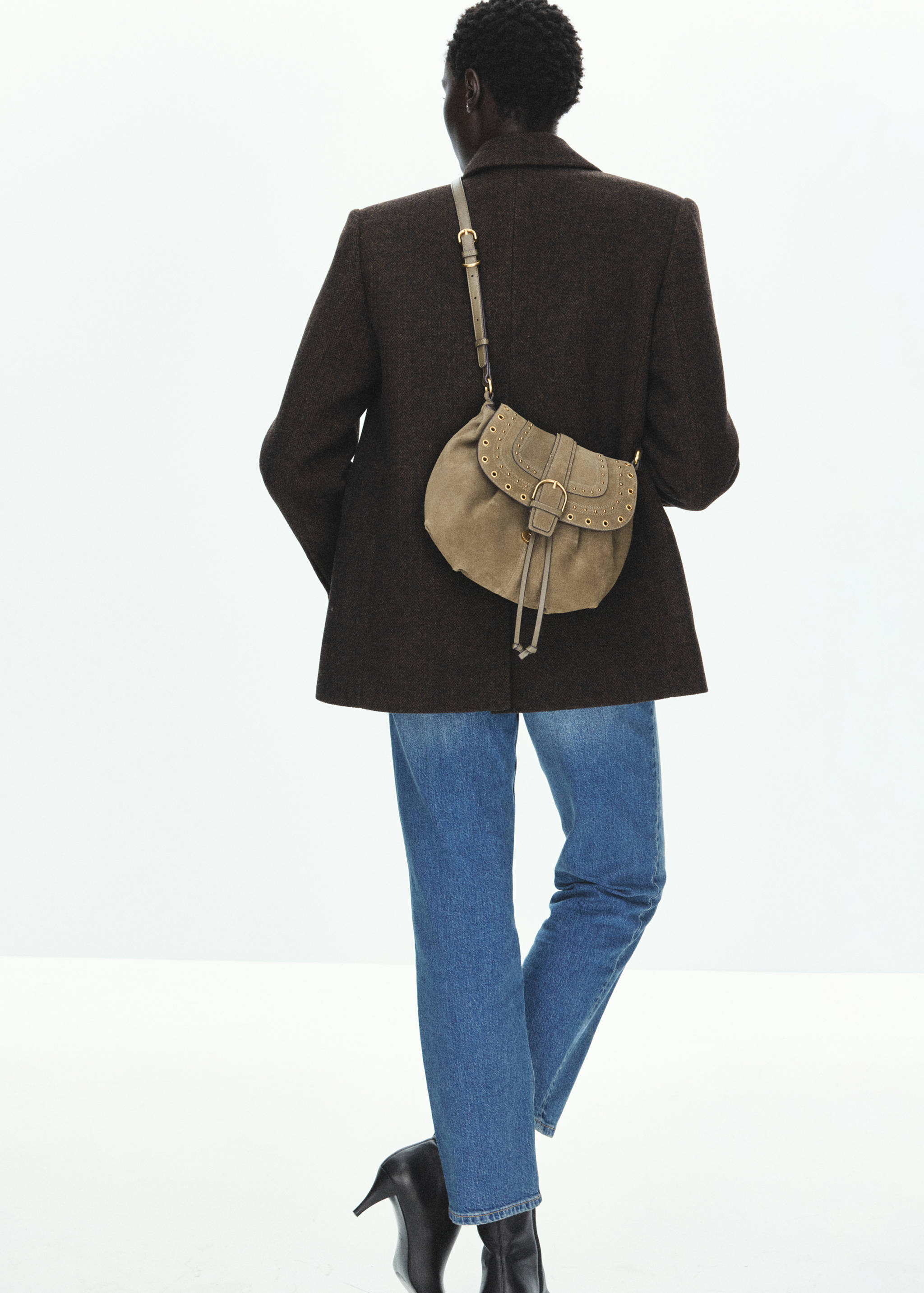 Sac en cuir suédé à clous - Plan général