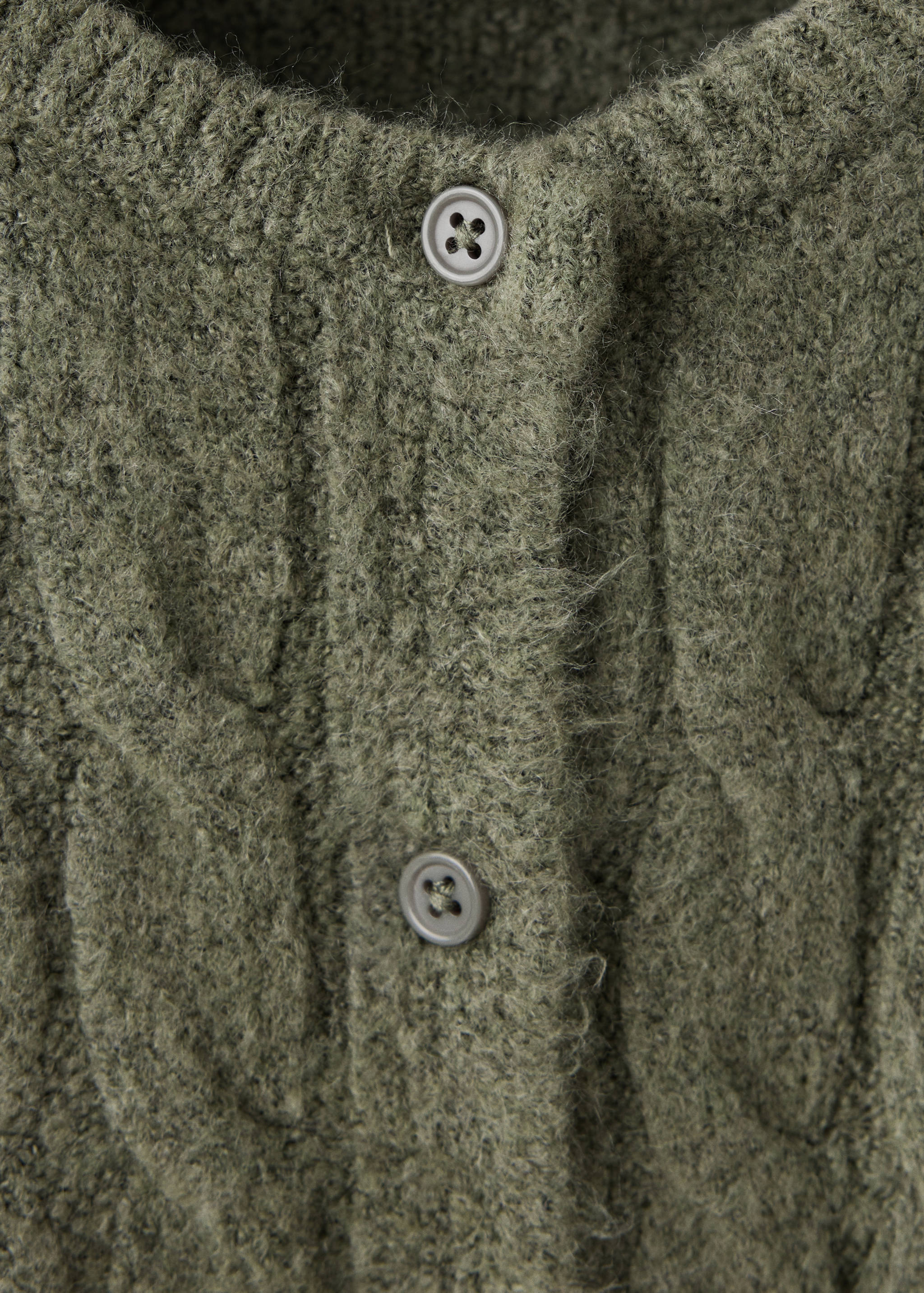 Langer Strick-Jumpsuit mit Zopfmuster - Detail des Artikels 8