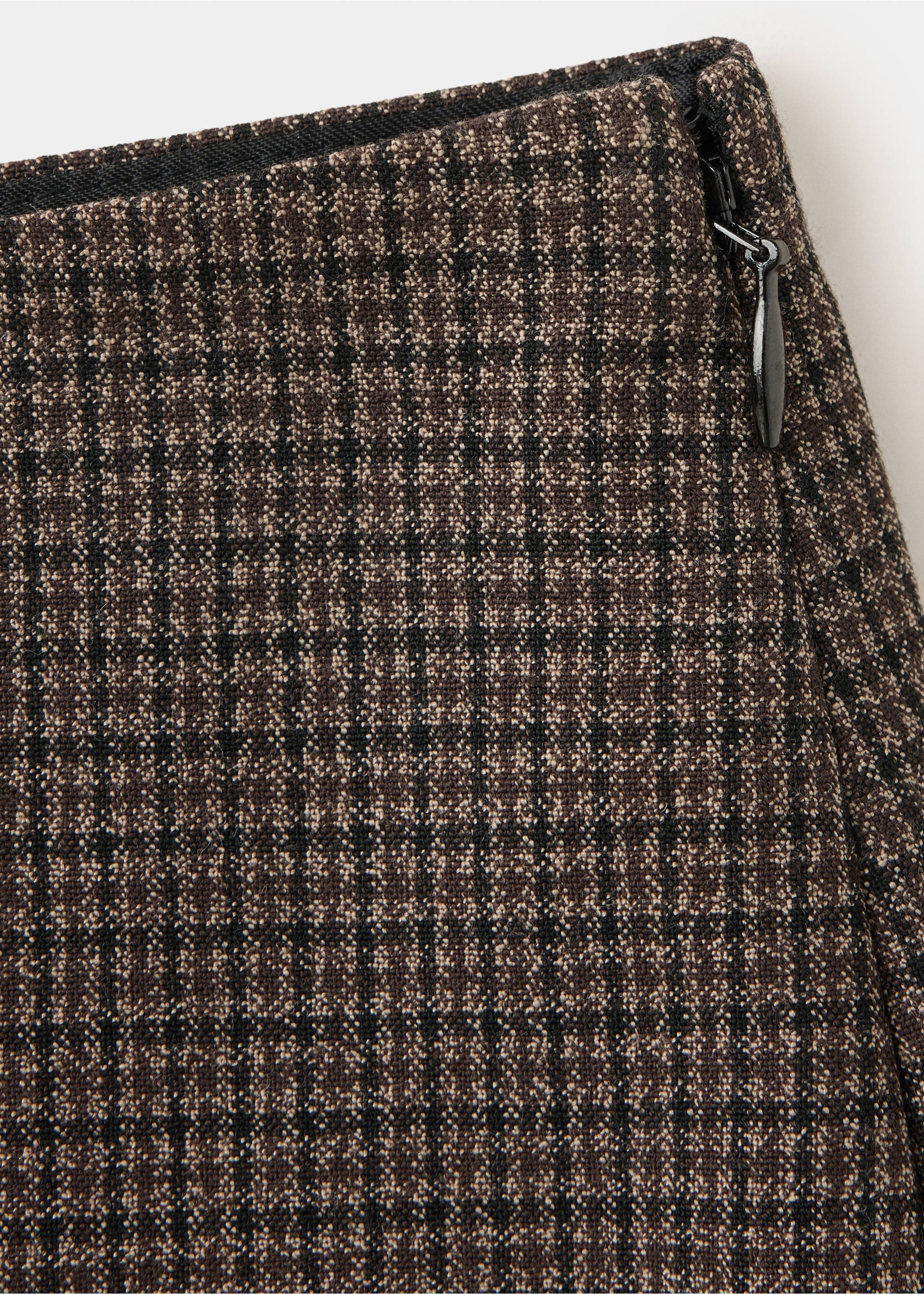 Houndstooth short skirt - Details of the article 8, Medium Brown. Ref: 37047942-00.