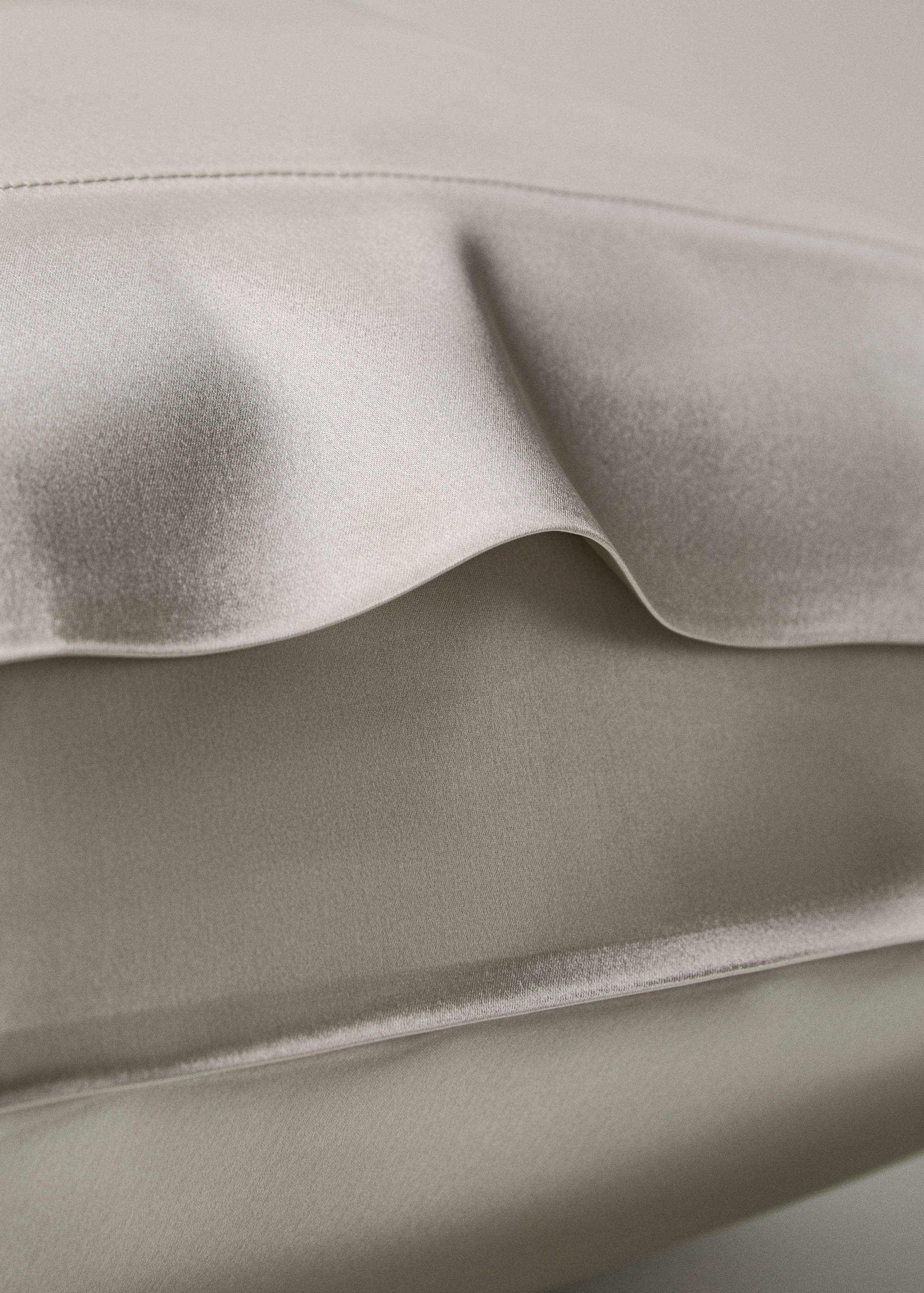 100% silk pillowcase with box 50x75 cm - Details of the article 2