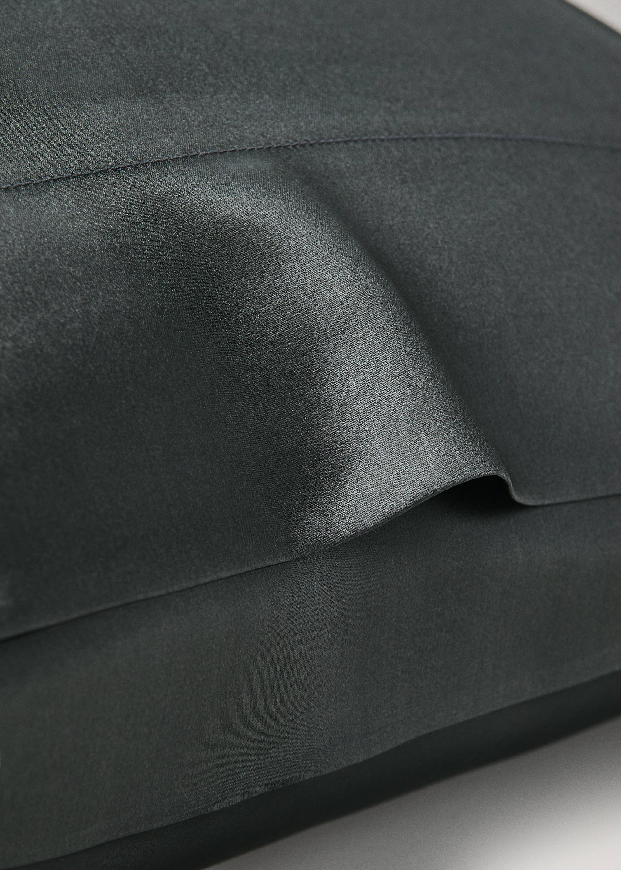 100% silk pillowcase with box 50x75 cm - Details of the article 2