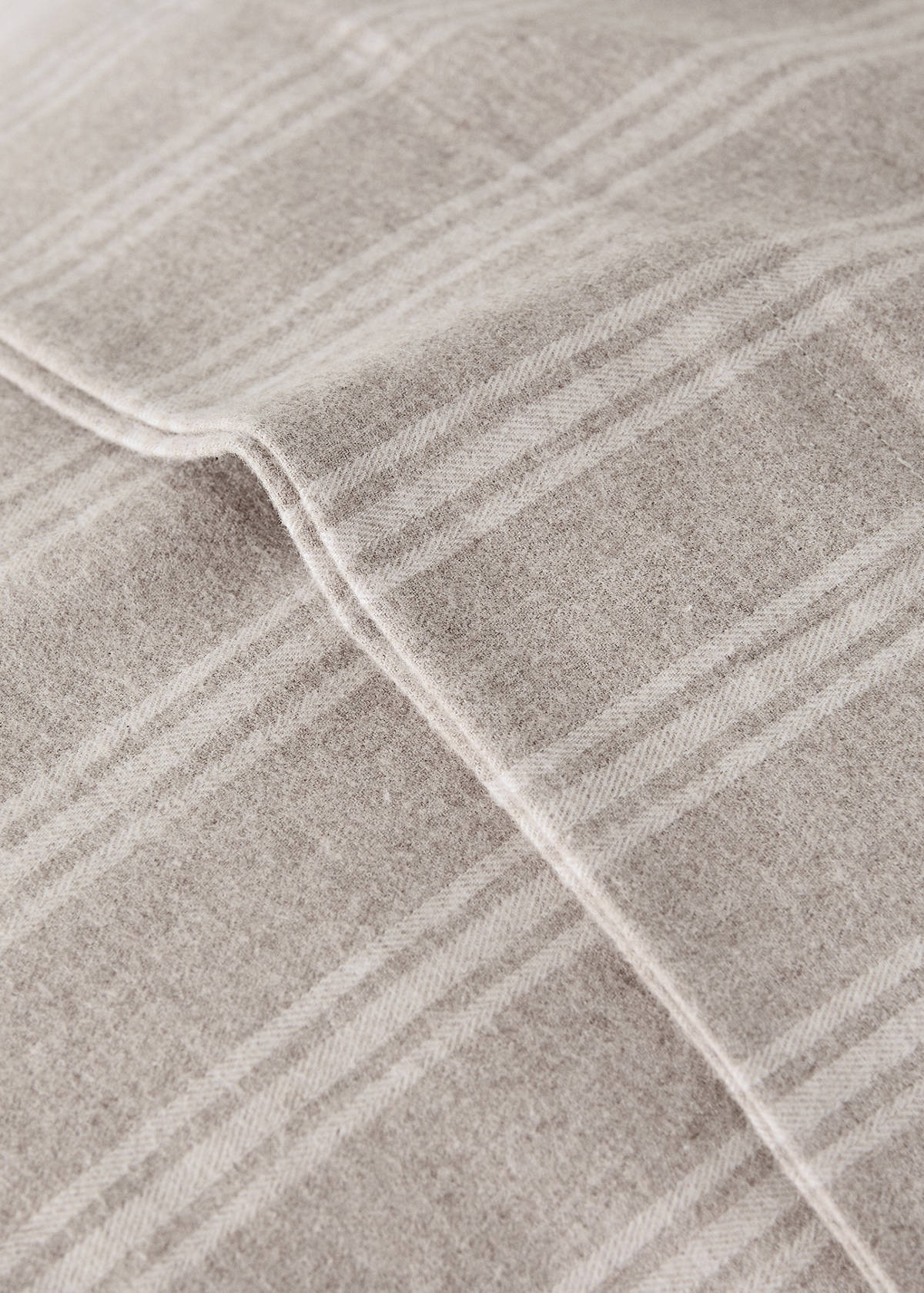 Striped flannel pillowcase cover 45 x 110 cm — Beige