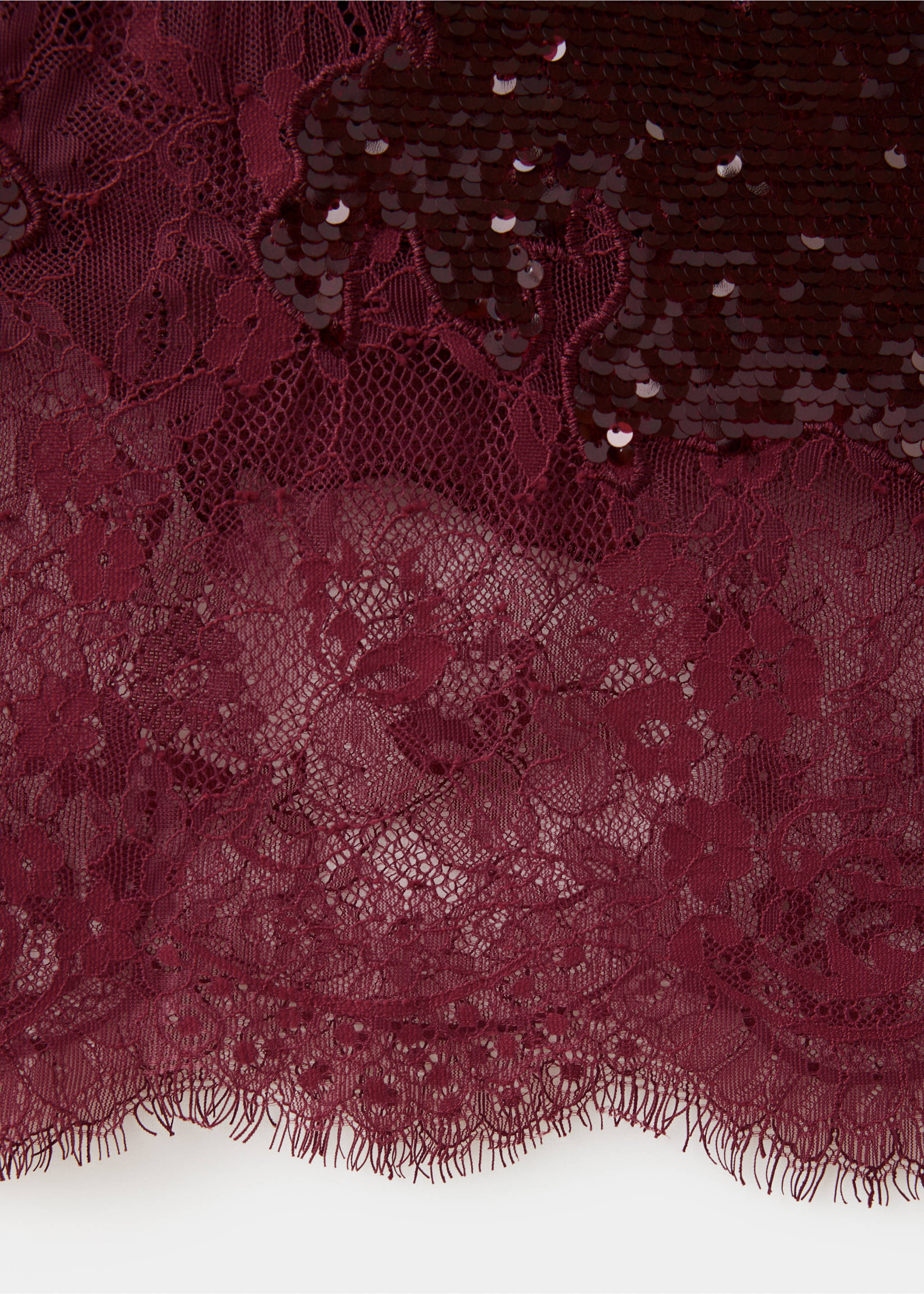Jupe à paillettes avec bas en dentelle - Détail de l'article 8, Grenat. Ref: 37049130-00.