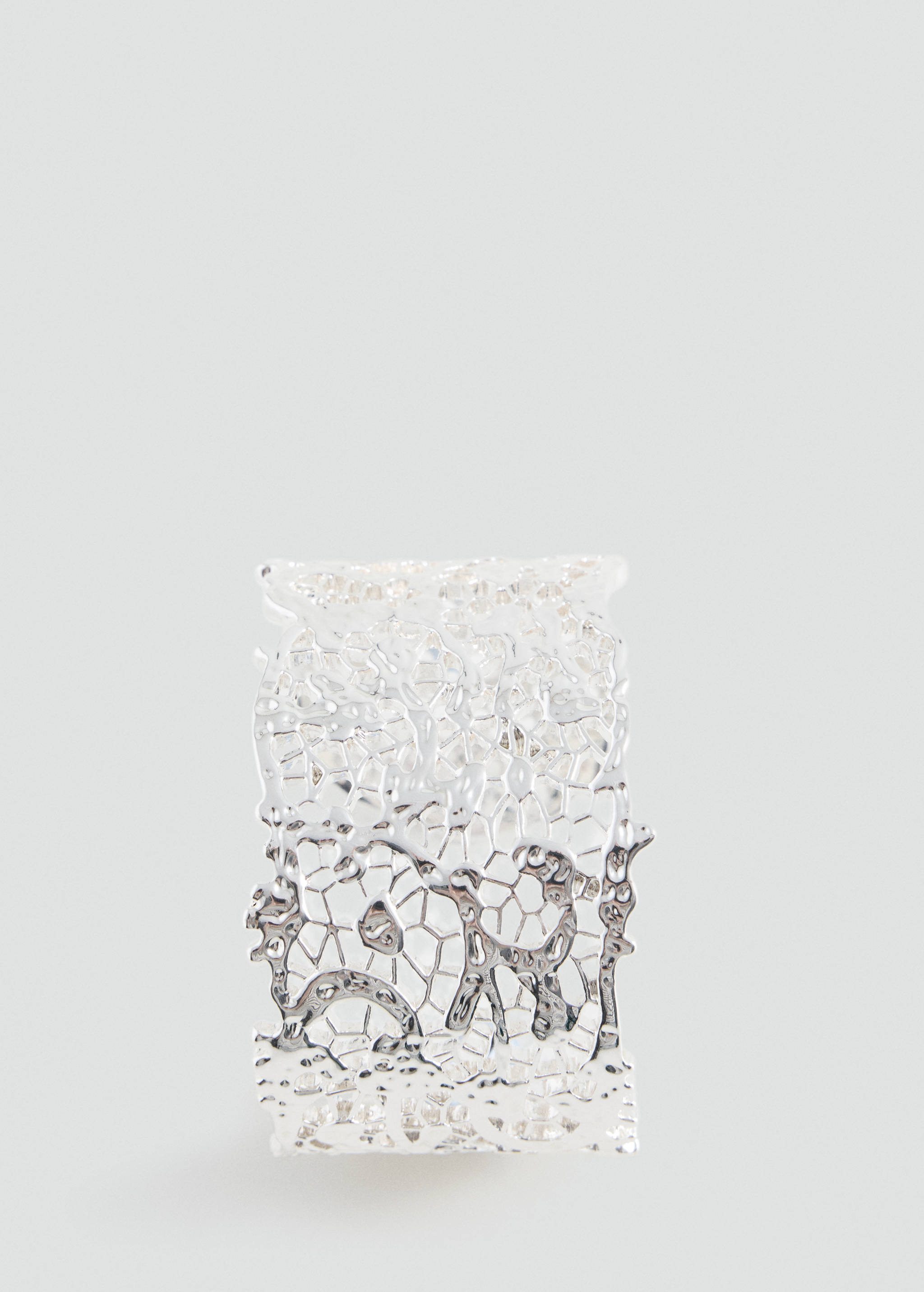 Rigid-textured bangle - Details of the article 1