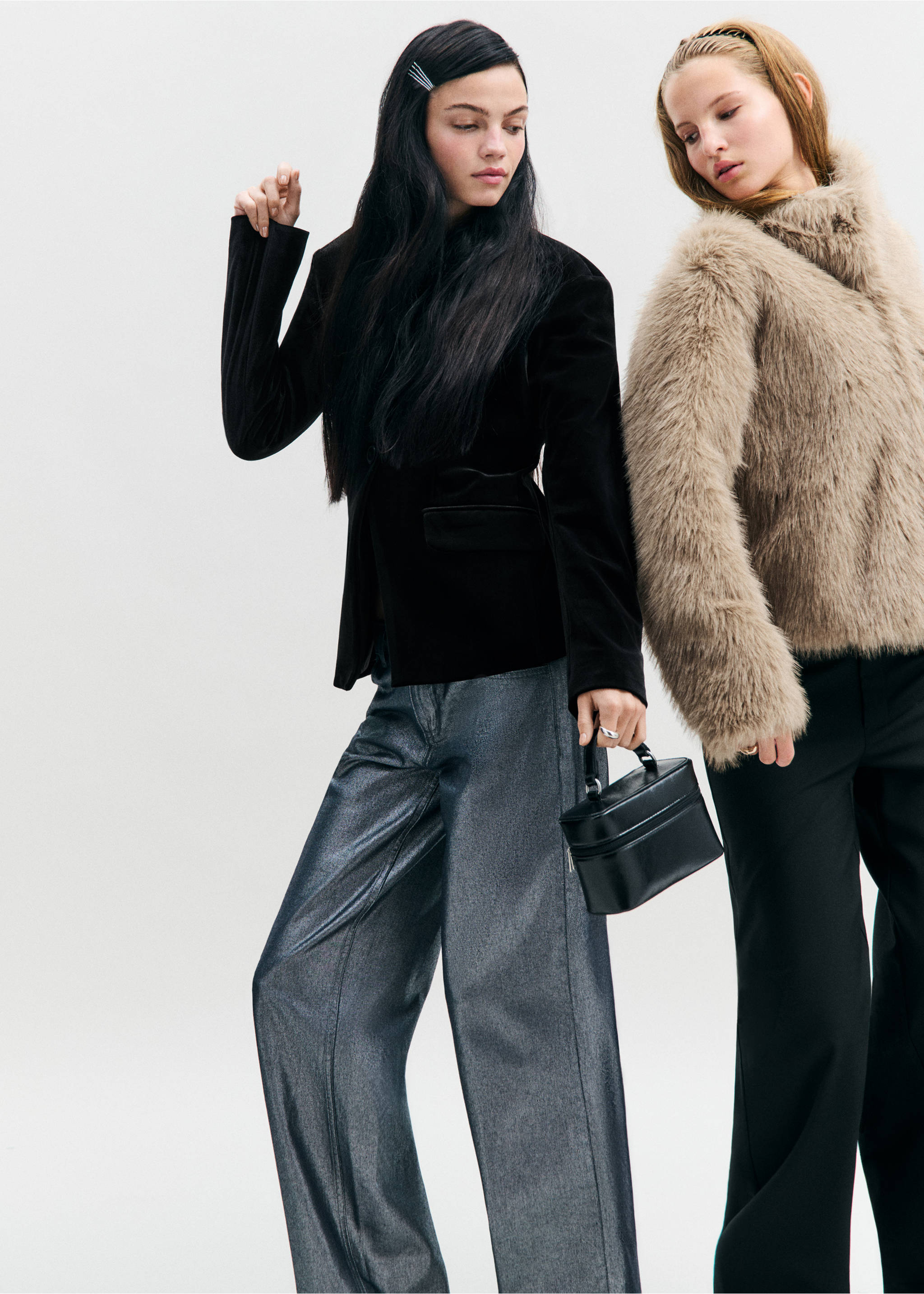 Black velvet blazer worn with metallic wide-leg trousers and a vanity bag, Black. Ref: 37049221-00.
