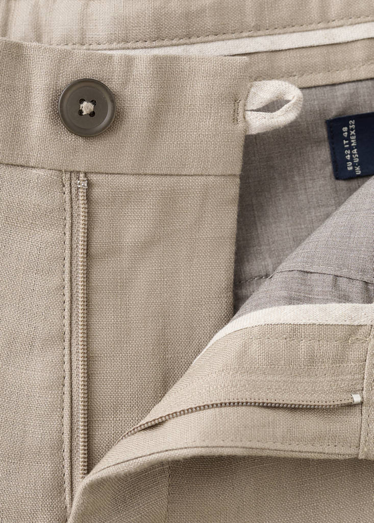 Slim-fit 100% linen bermuda shorts — Medium Brown