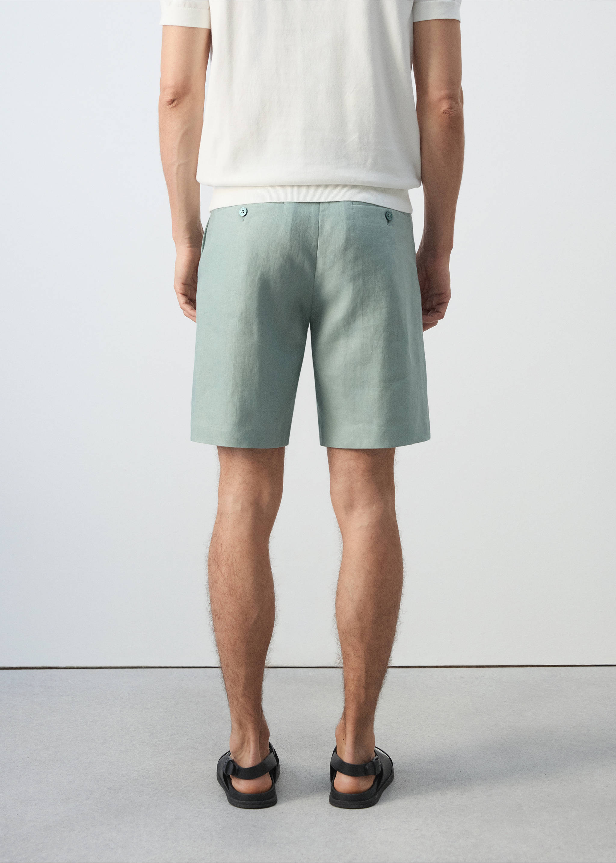 Bermudas slim fit 100% lino - Reverso del artículo, Esmeralda. Ref: 37051330-00.