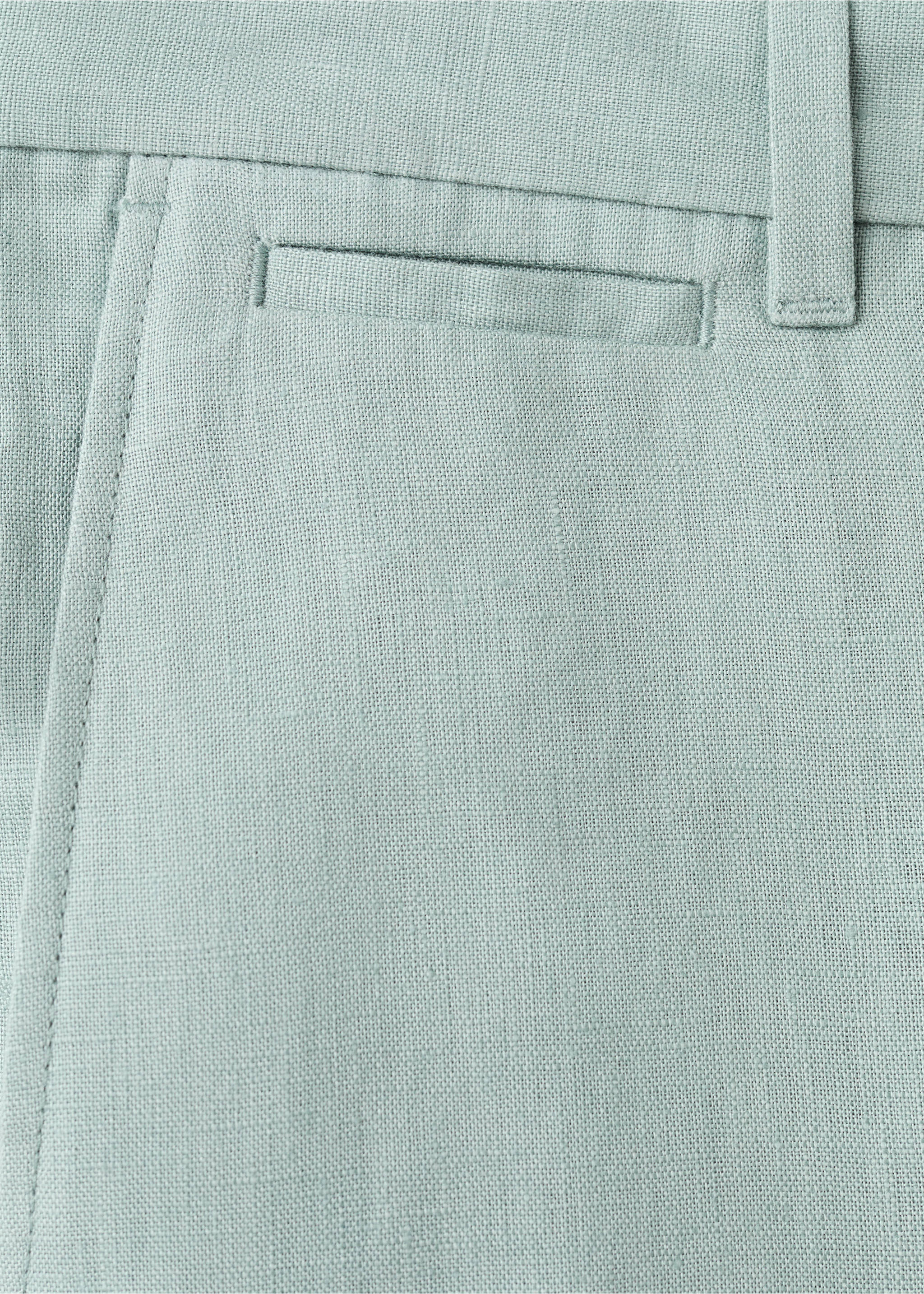 Slim-fit 100% linen bermuda shorts - Details of the article 8, Emerald Green. Ref: 37051330-00.