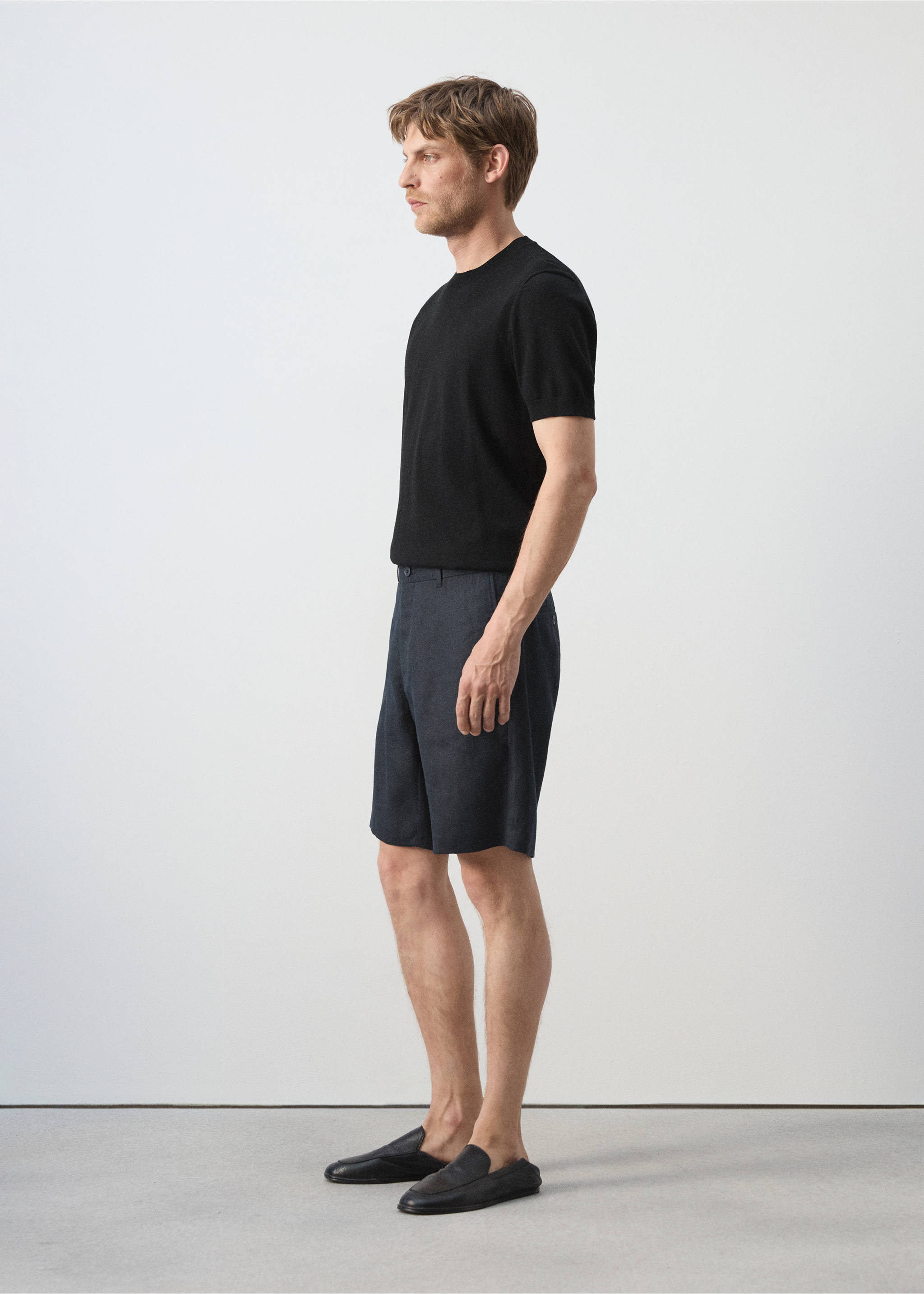 Bermudas slim fit 100% lino - Detalle del artículo 2, Azul marino. Ref: 37051330-00.