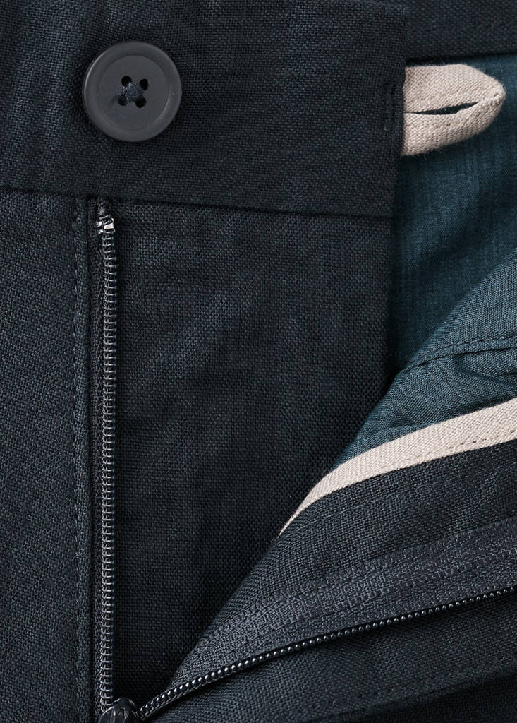Slim-fit 100% linen bermuda shorts — Navy