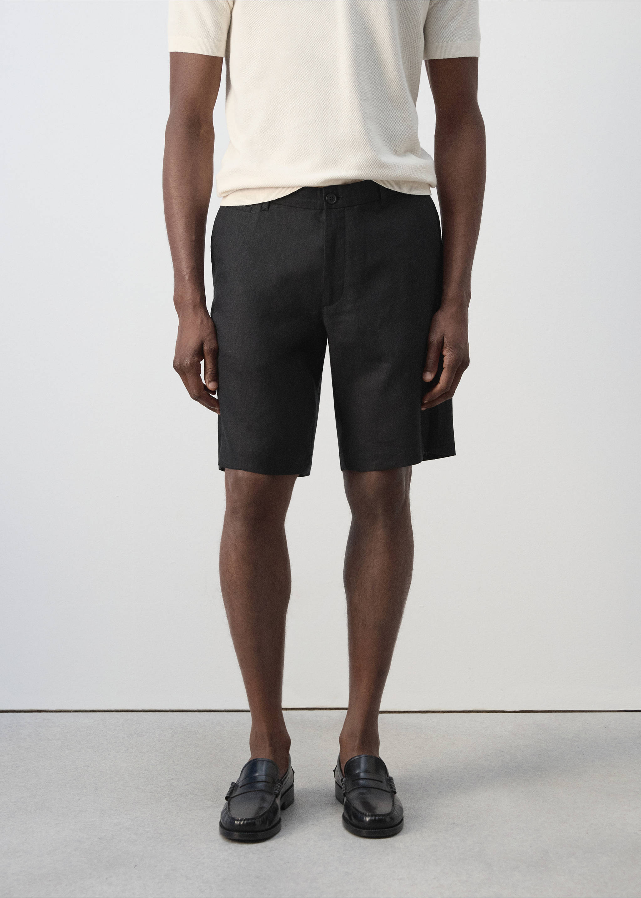 Bermudas slim fit 100% lino - Plano medio, Negro. Ref: 37051330-00.