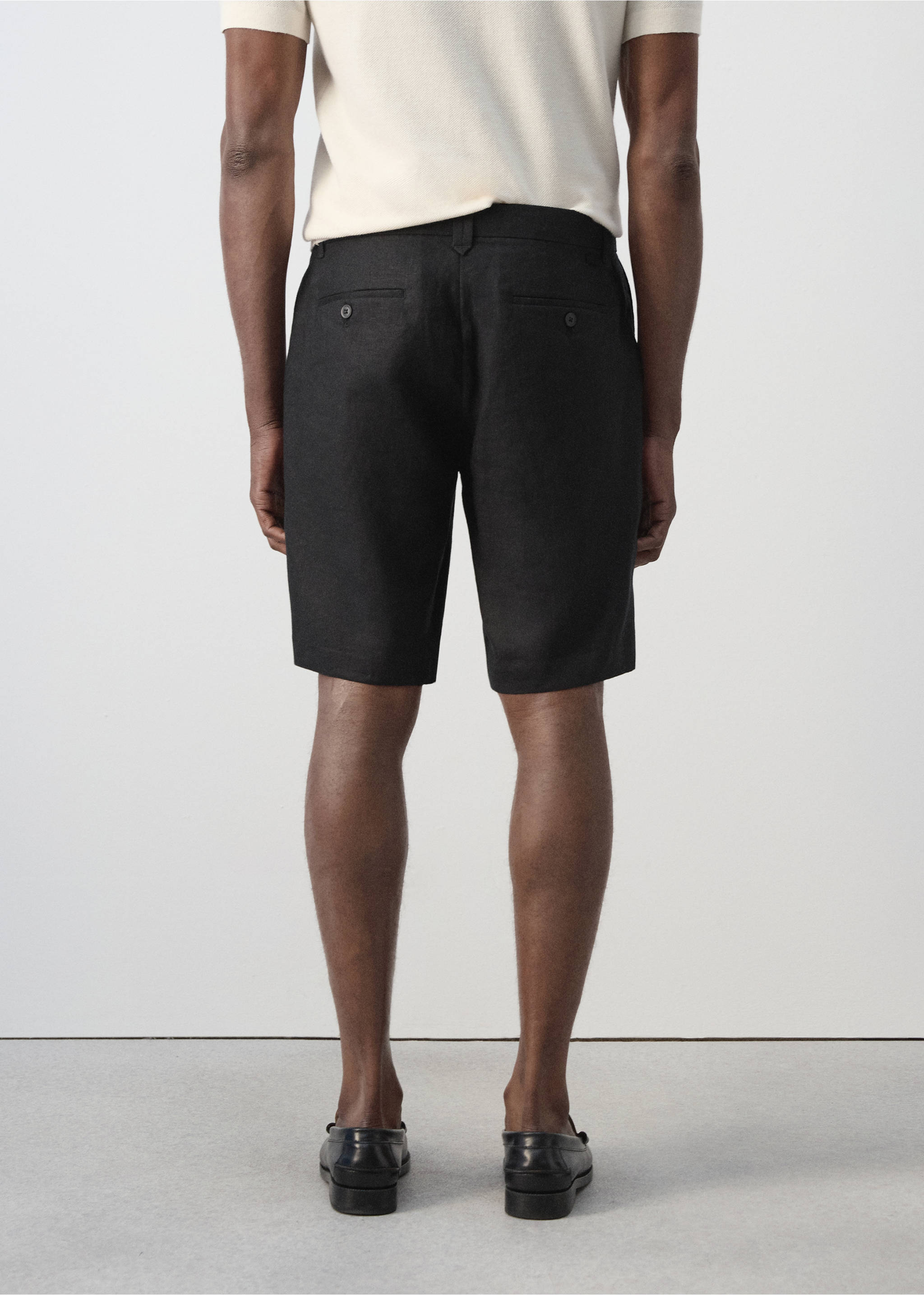 Bermudas slim fit 100% lino - Reverso del artículo, Negro. Ref: 37051330-00.