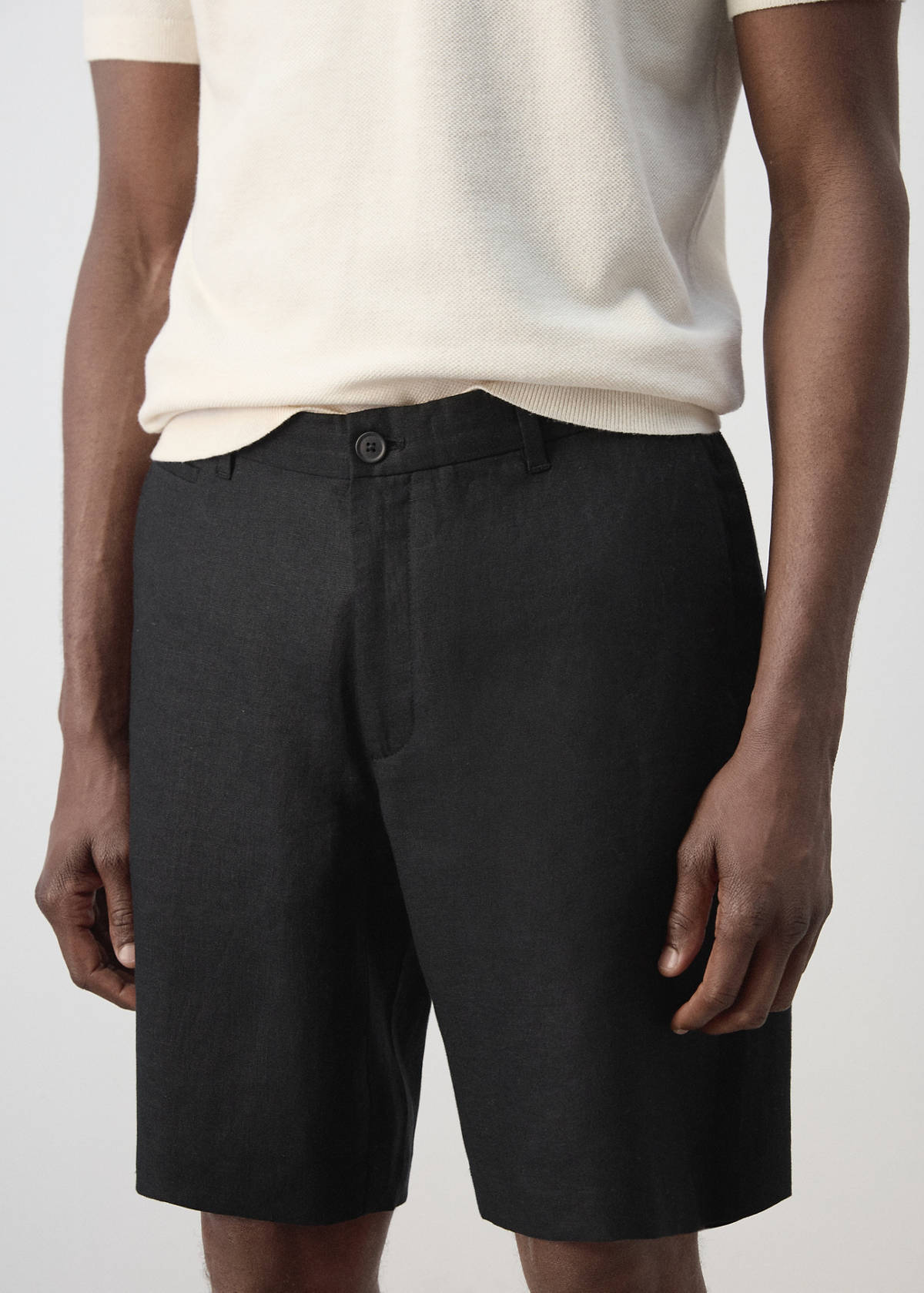 Slim-fit 100% linen bermuda shorts — Black