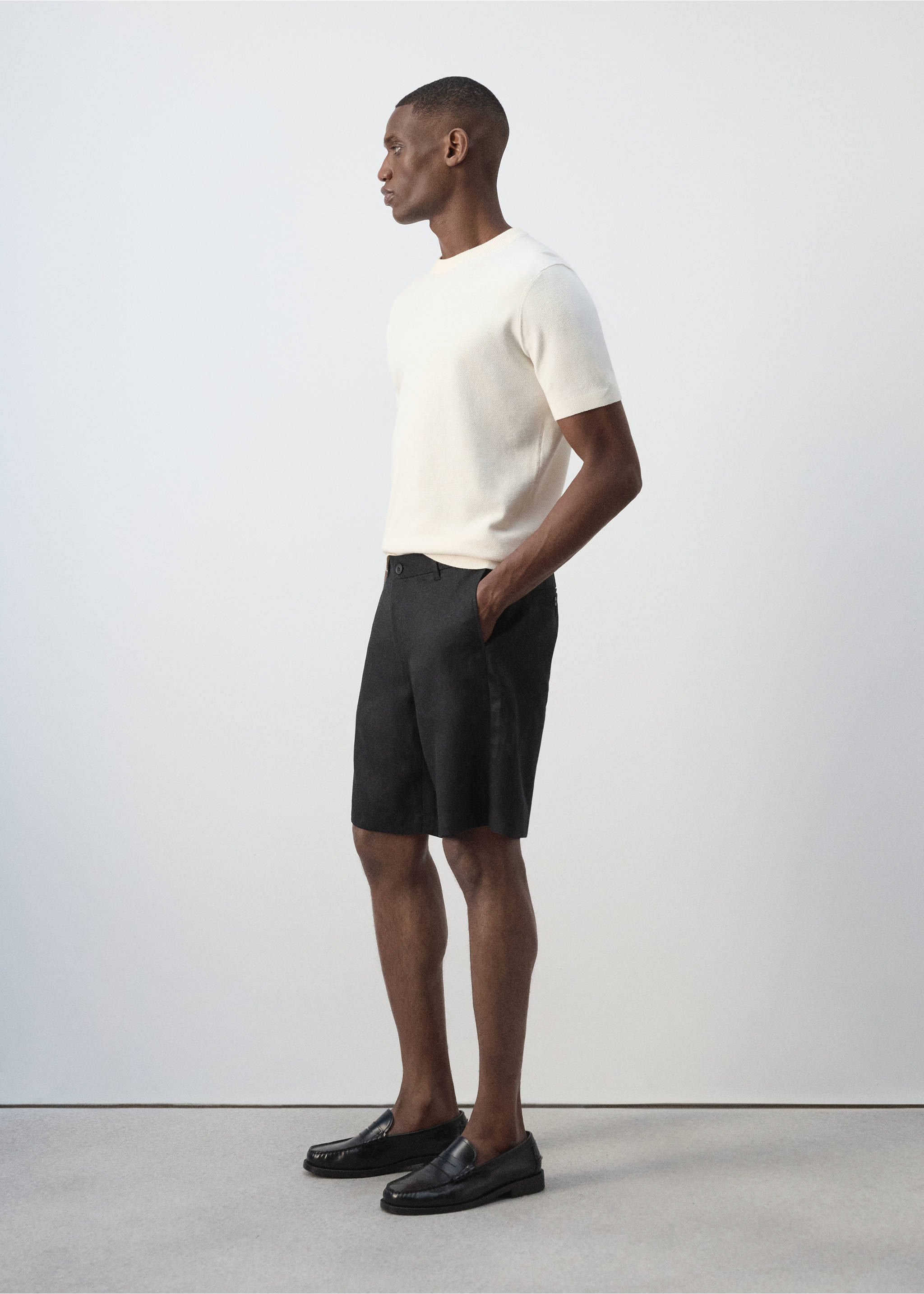 Bermudas slim fit 100% lino - Detalle del artículo 2, Negro. Ref: 37051330-00.